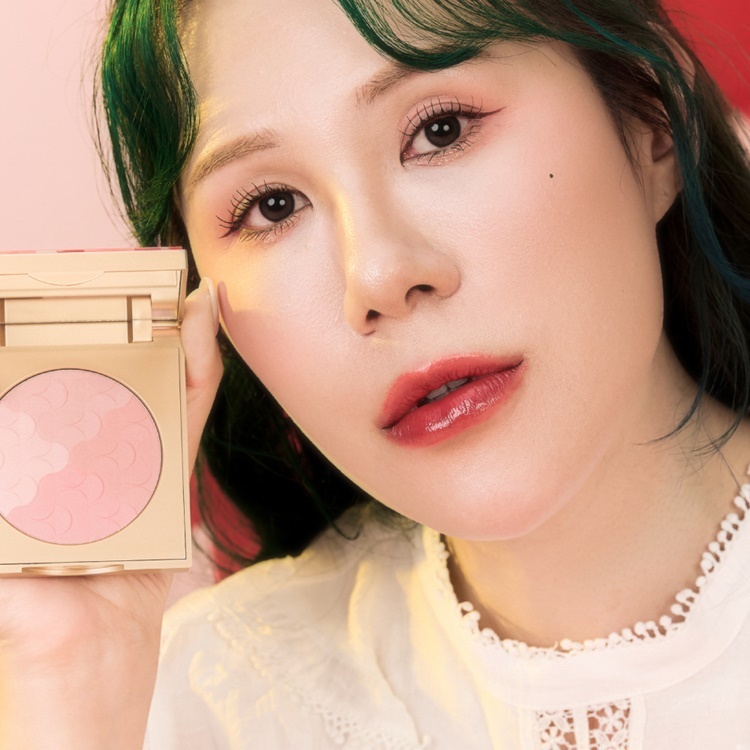 【盒損】三麗鷗 Hello Kitty蘋果肌蜜粉餅