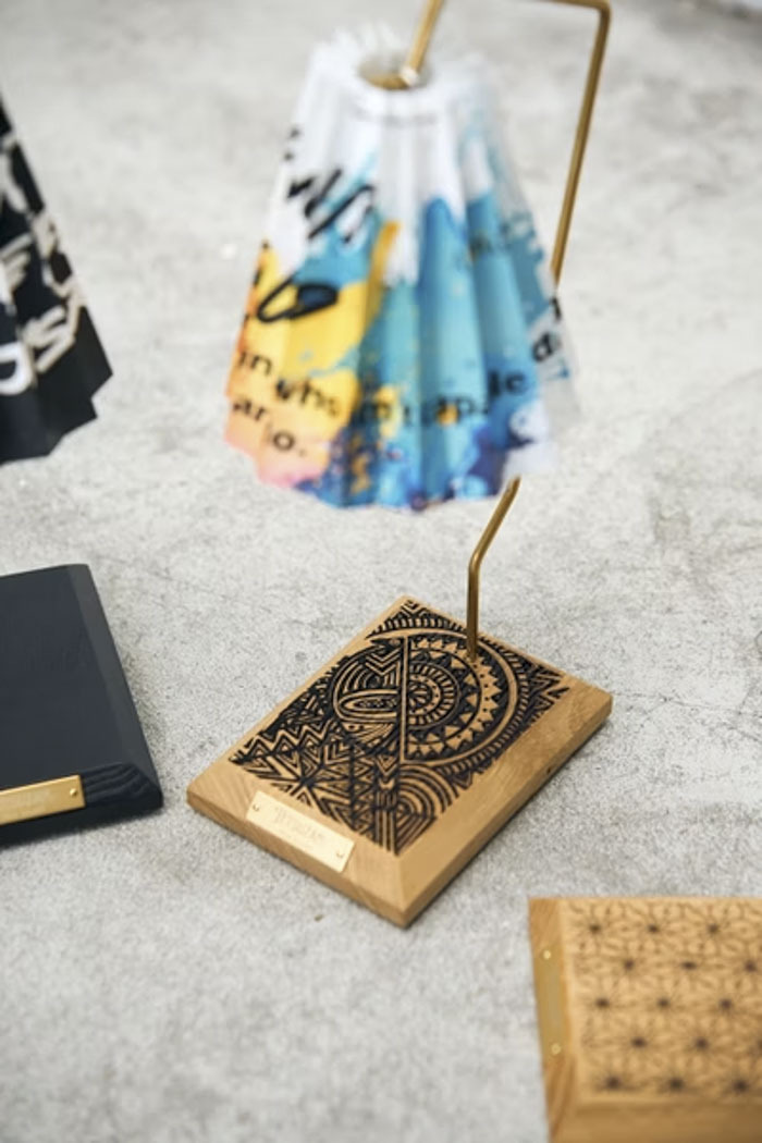 【TETSUZAN】雕刻木製燈座