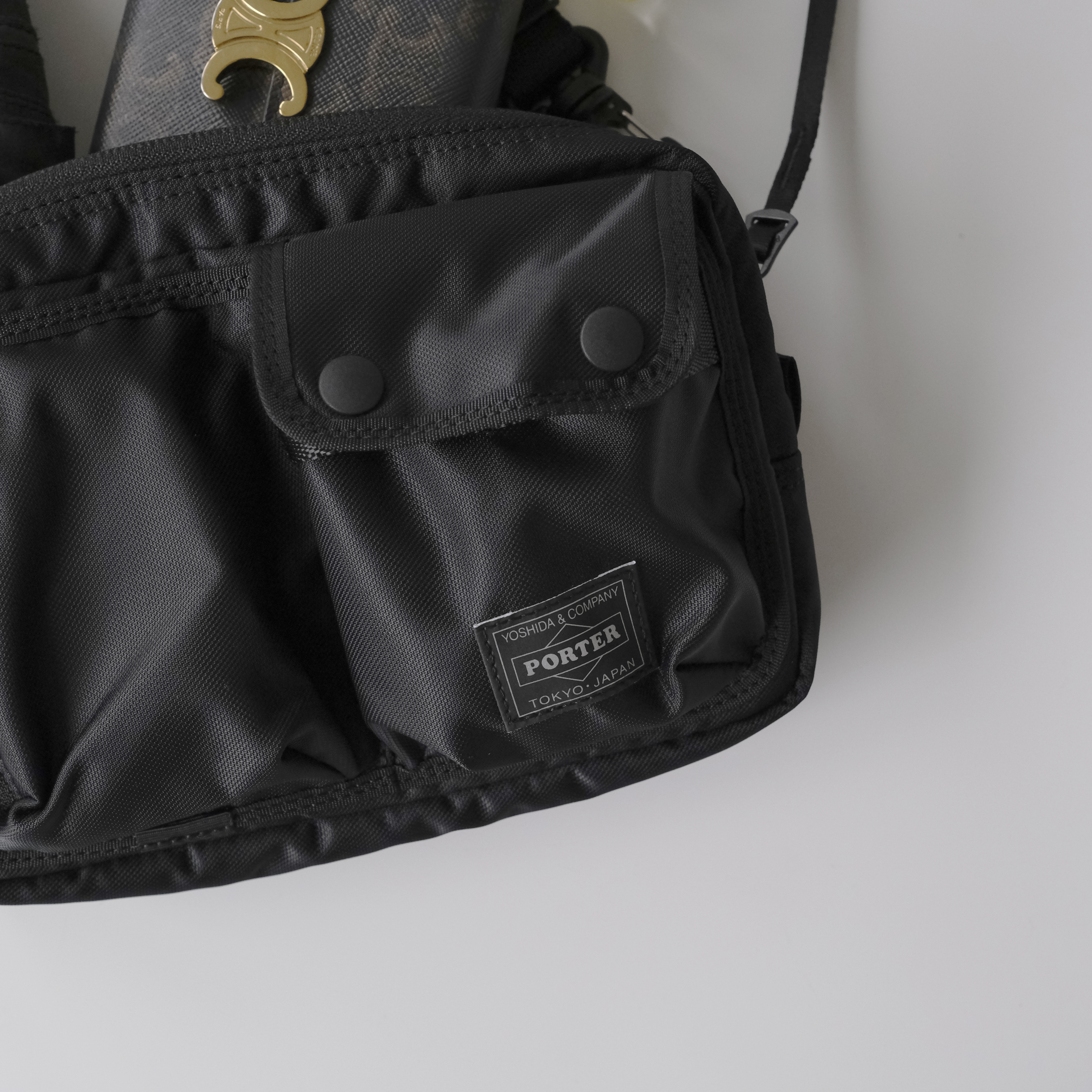 預購┃日本製 吉田 YOSHIDA PORTER COMPART single shoulder bag 多口袋 黑色 肩背包 小包
