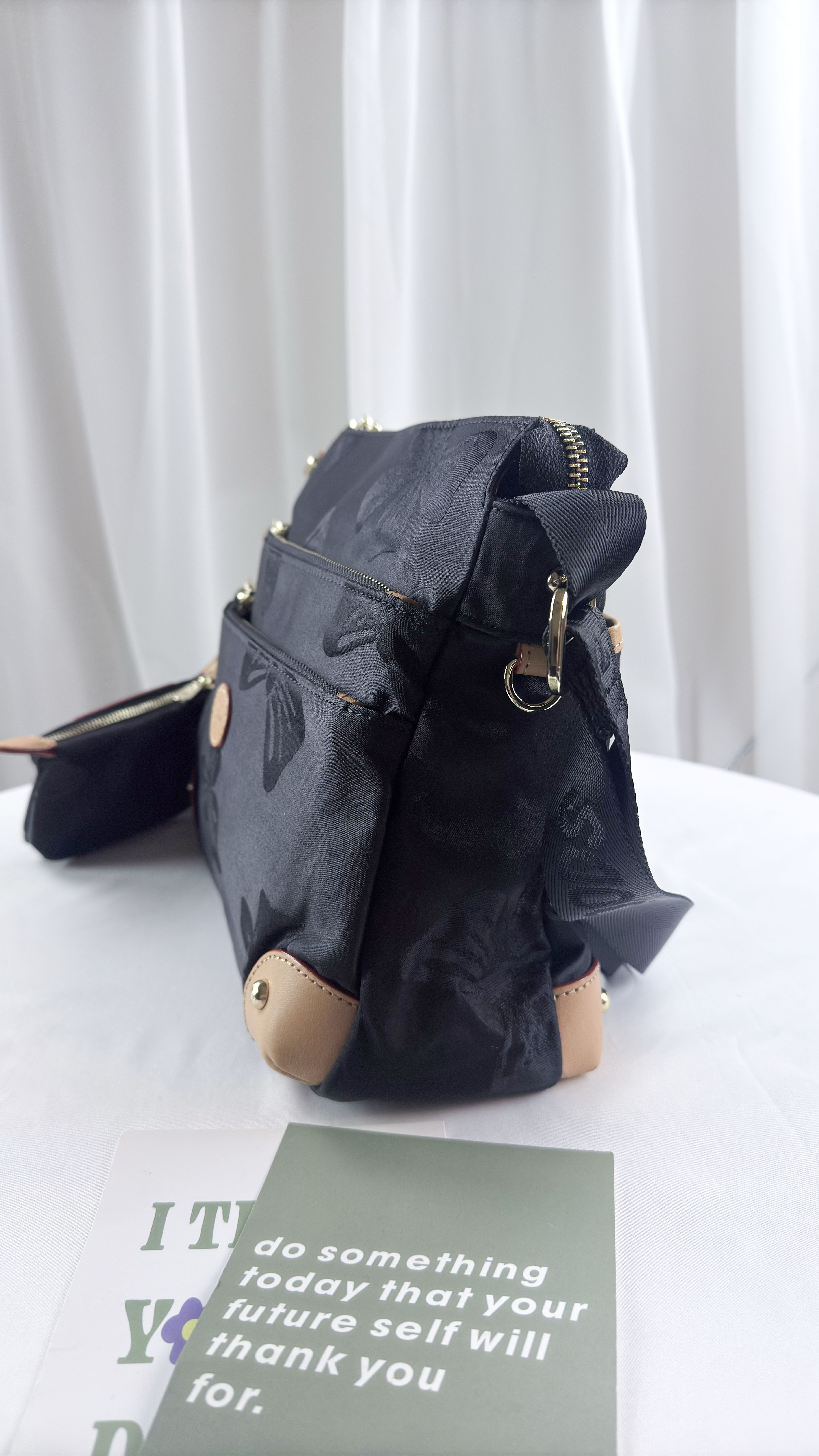 GOODS 蝴蝶拼接黑防潑水側背包 附零錢包 #2045