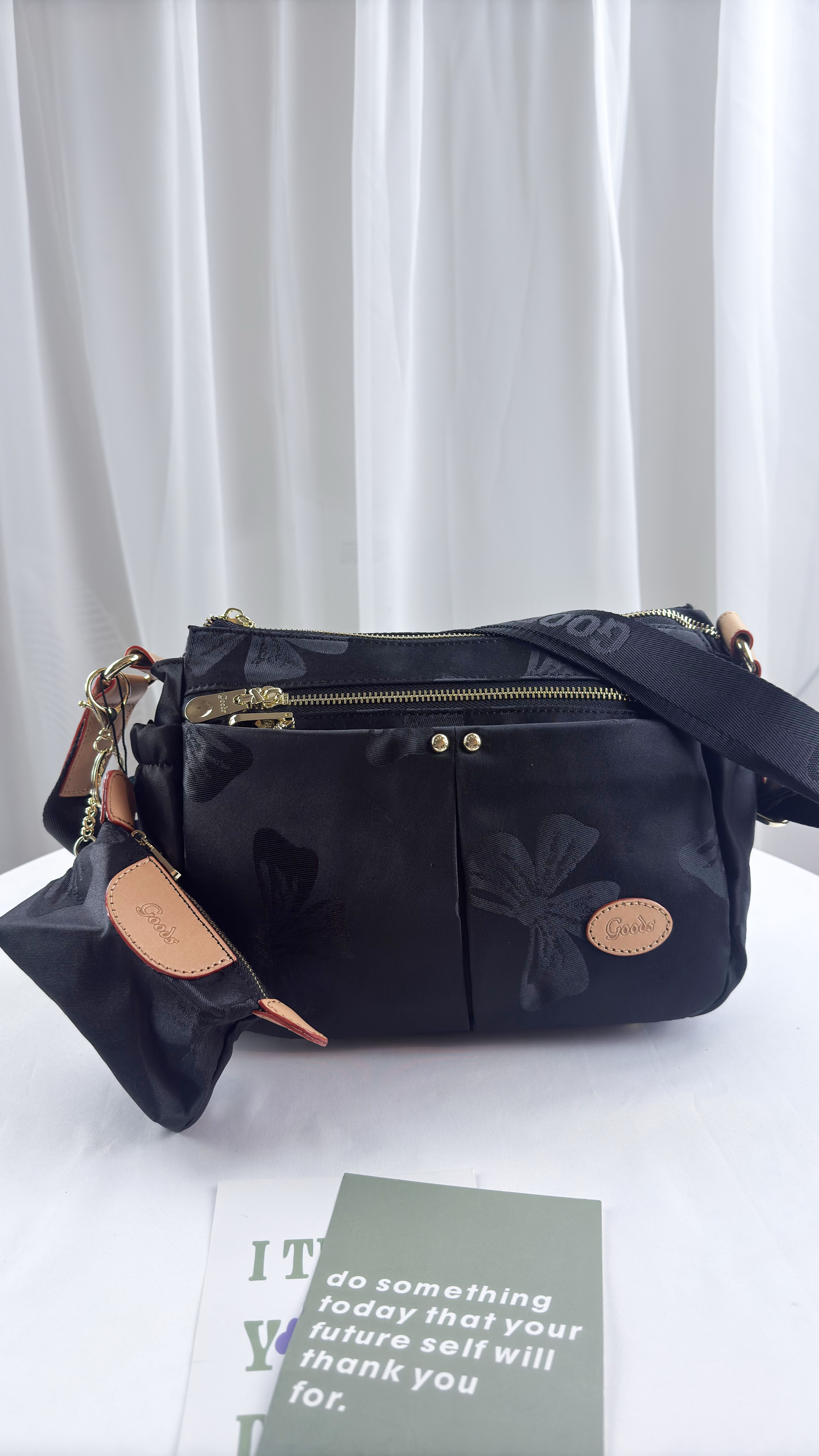 GOODS 蝴蝶拼接黑防潑水側背包 附零錢包   #2806