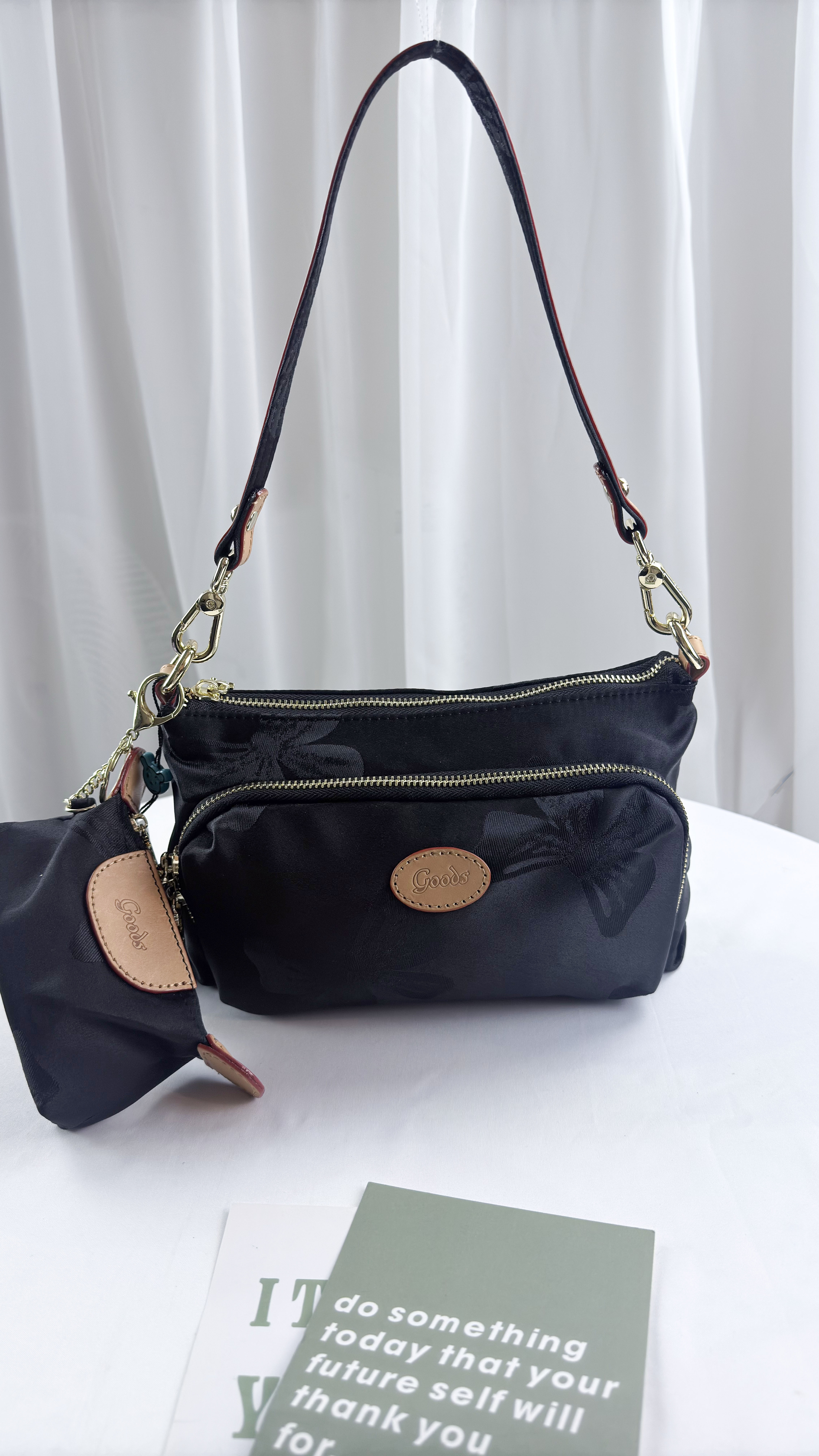 GOODS 蝴蝶拼接黑防潑水肩背包 / 側背包 附零錢包 #2813