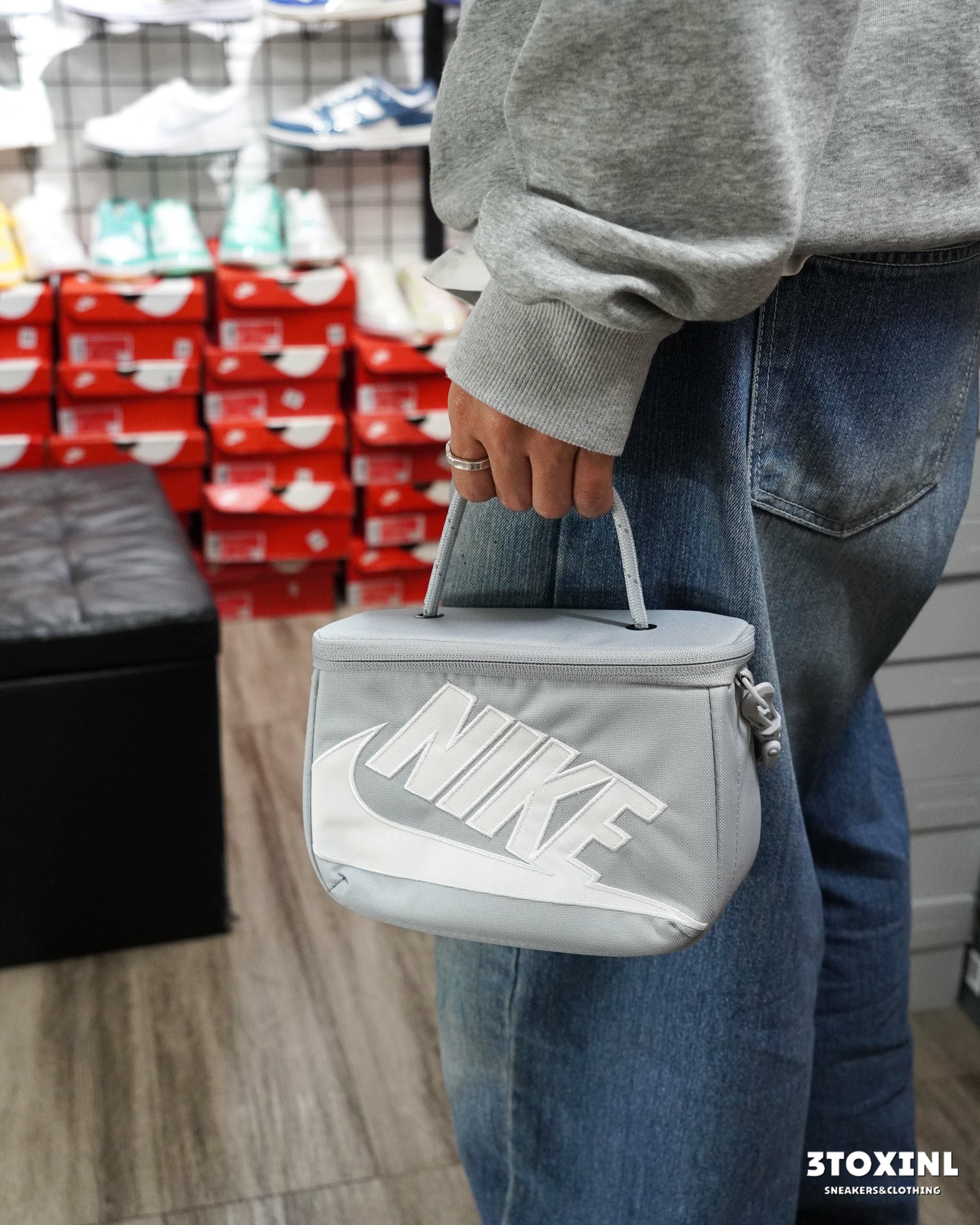 (預訂) Nike Mini Shoe Bag