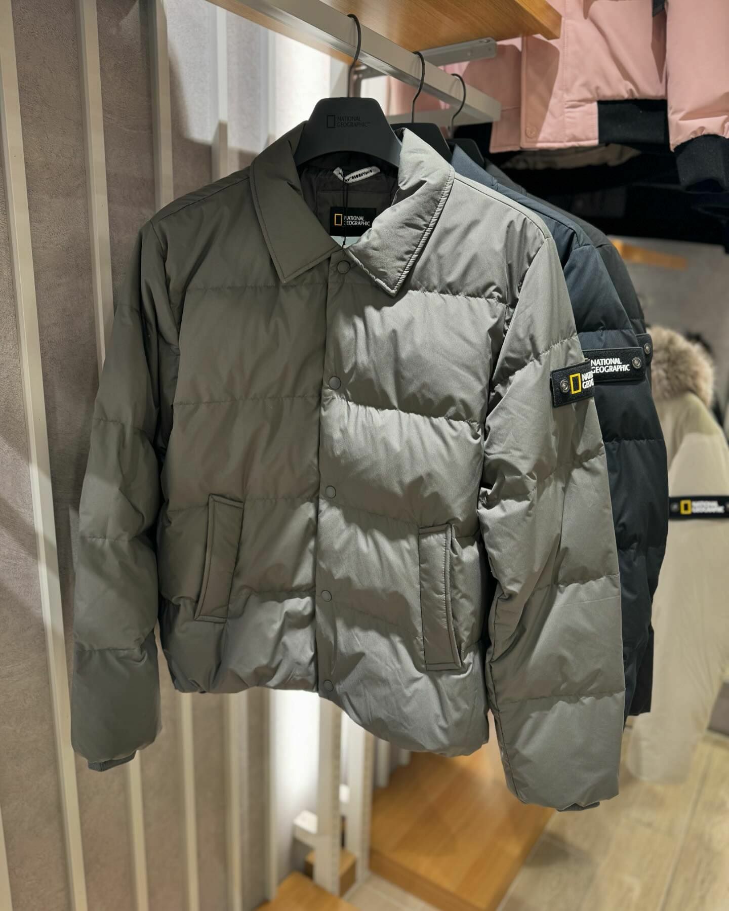 【代購】NATIONAL GEOGRAPHIC 國家地理 Kara 輕量 鵝絨 鈕扣 外套 N244MDW050 / NN244MDW950