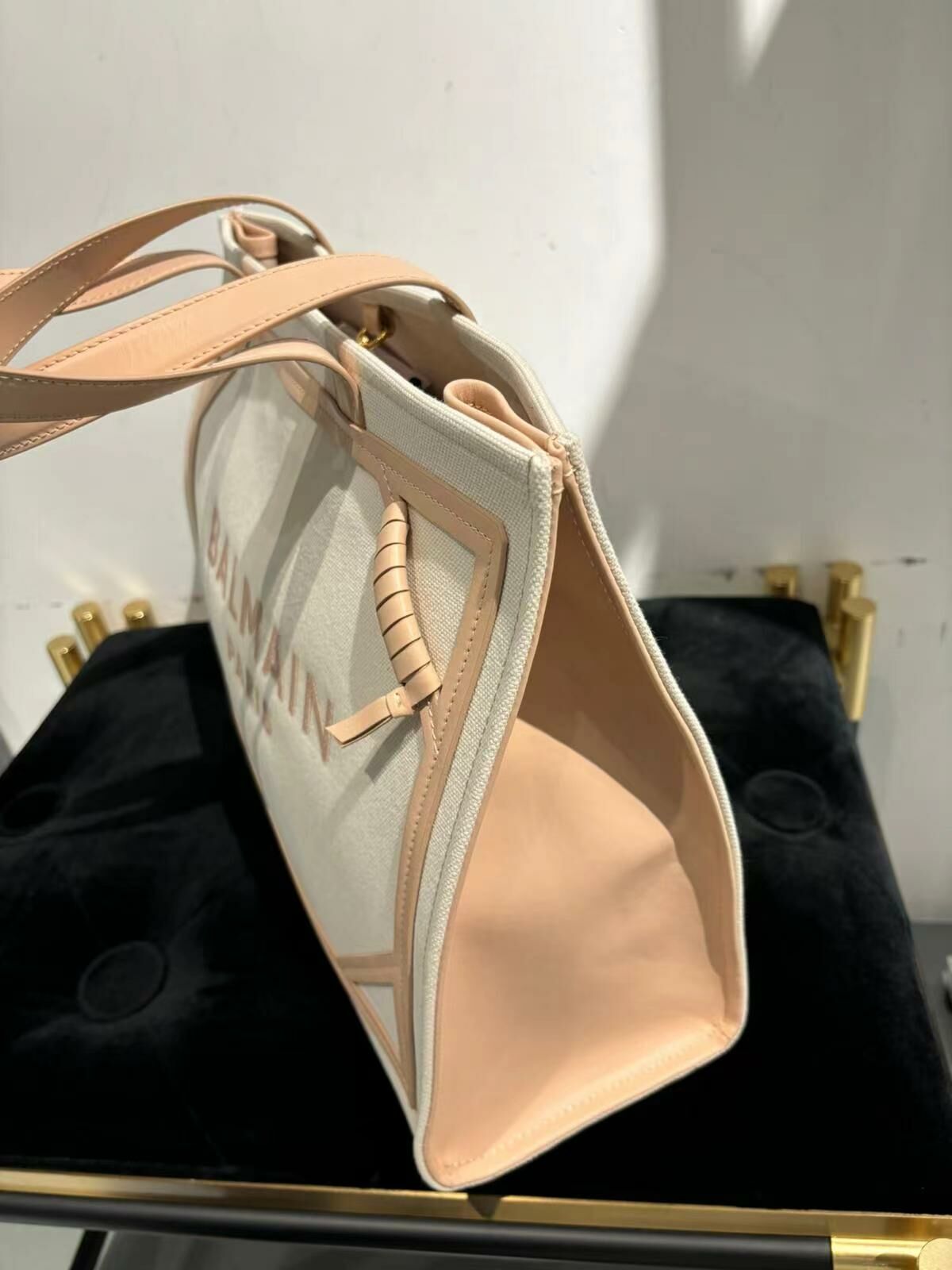 Balmain 裸粉色皮邊 tote bag  Size 41x32cm  -M