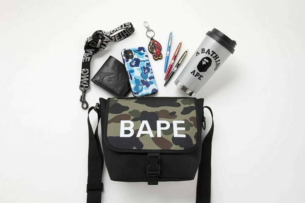 2020AW A BATHING APE BAPE COLLECTION 秋冬 目錄 迷彩 側背包 超划算  雜誌 現貨