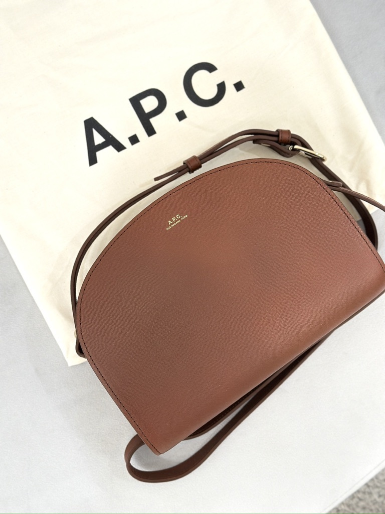 A.P.C Demi Lune Bag 十字紋