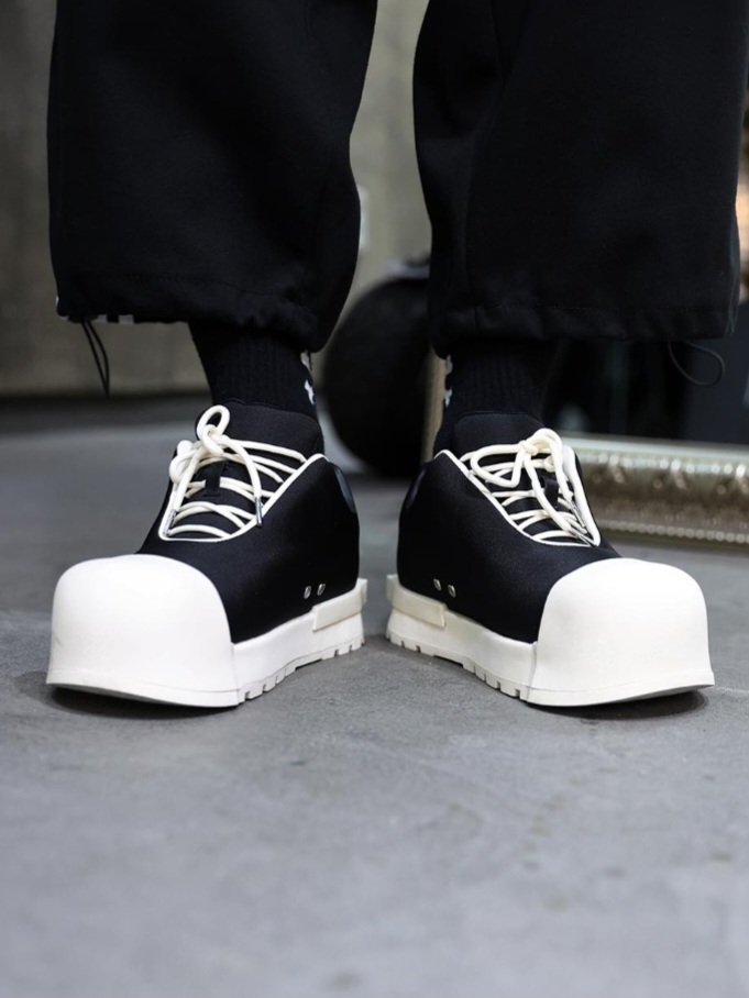 緩衝低筒運動鞋