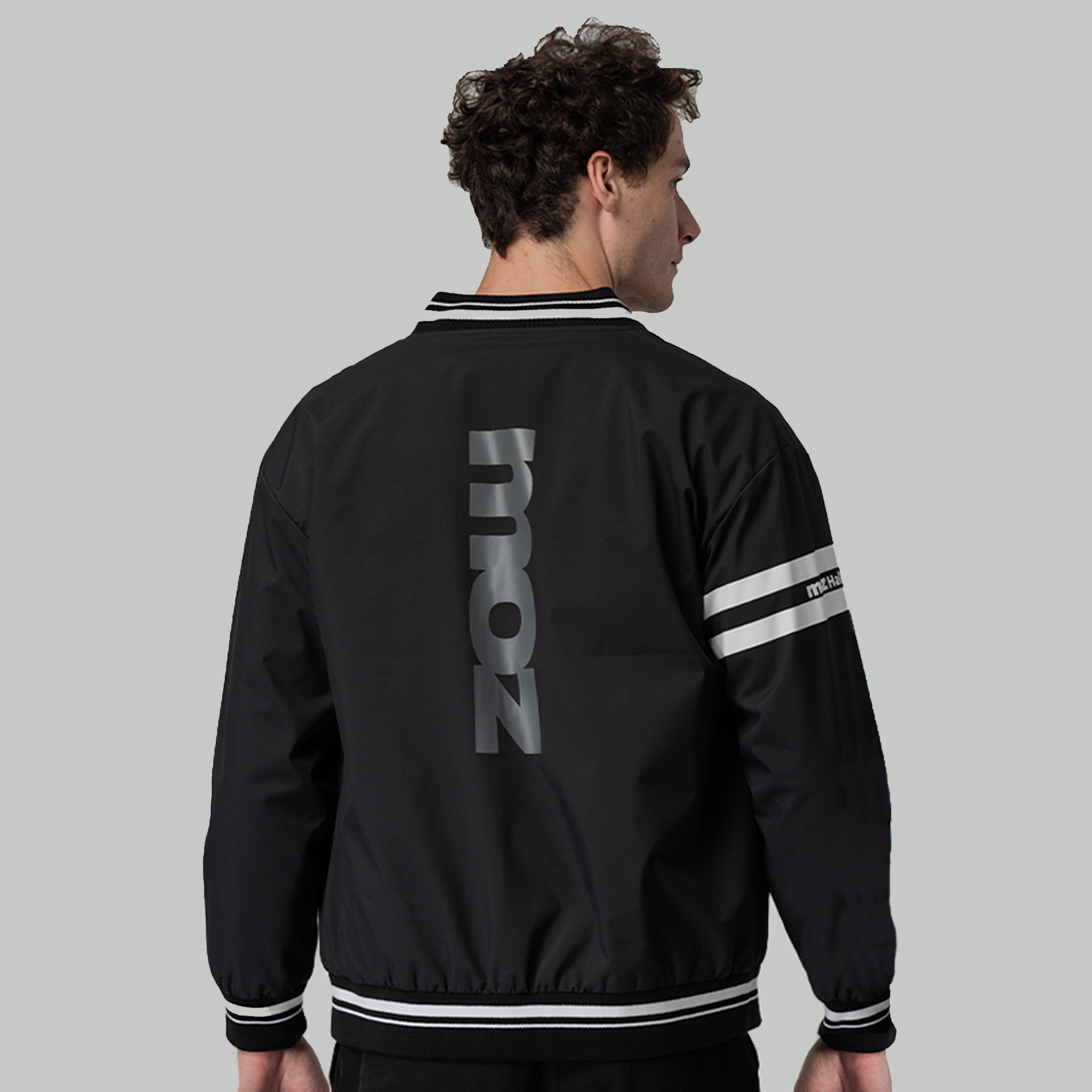 moz瑞典 駝鹿 學院 防風外套(黑) 男款