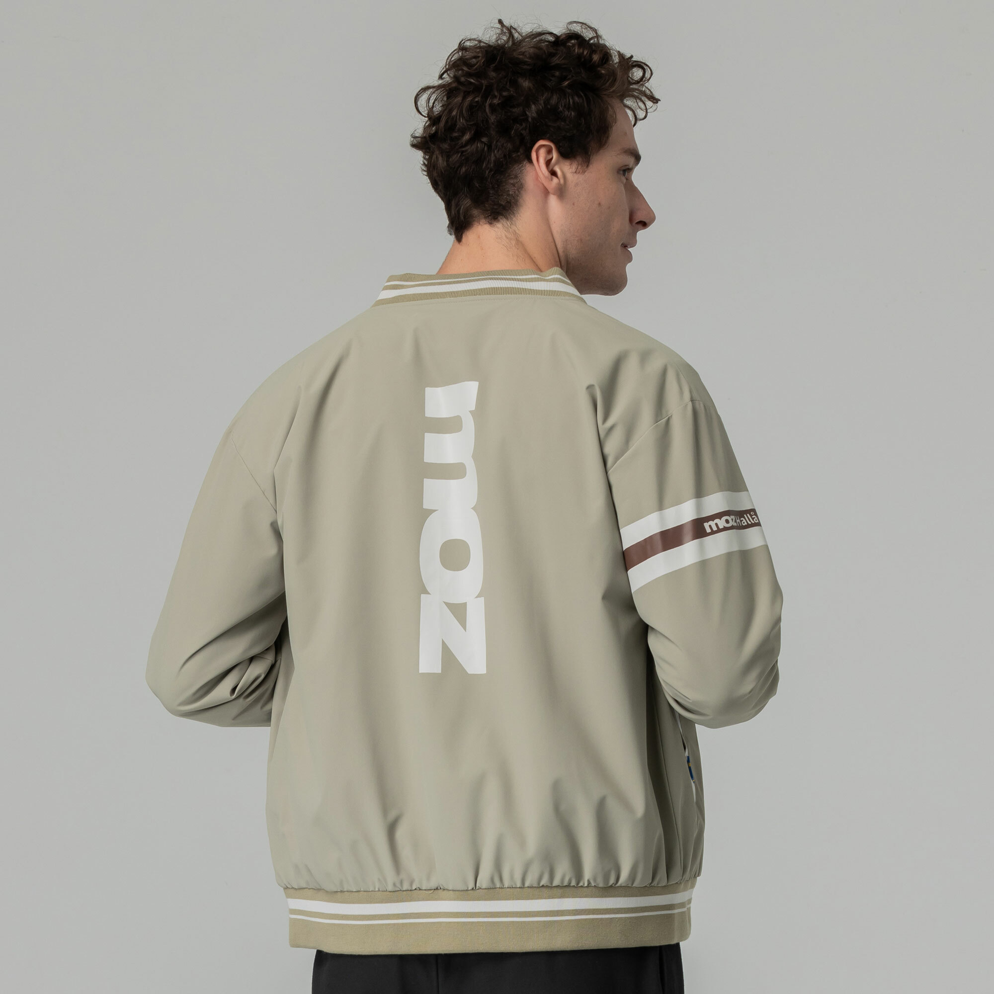 moz瑞典 駝鹿 學院 防風外套(奶綠) 男款