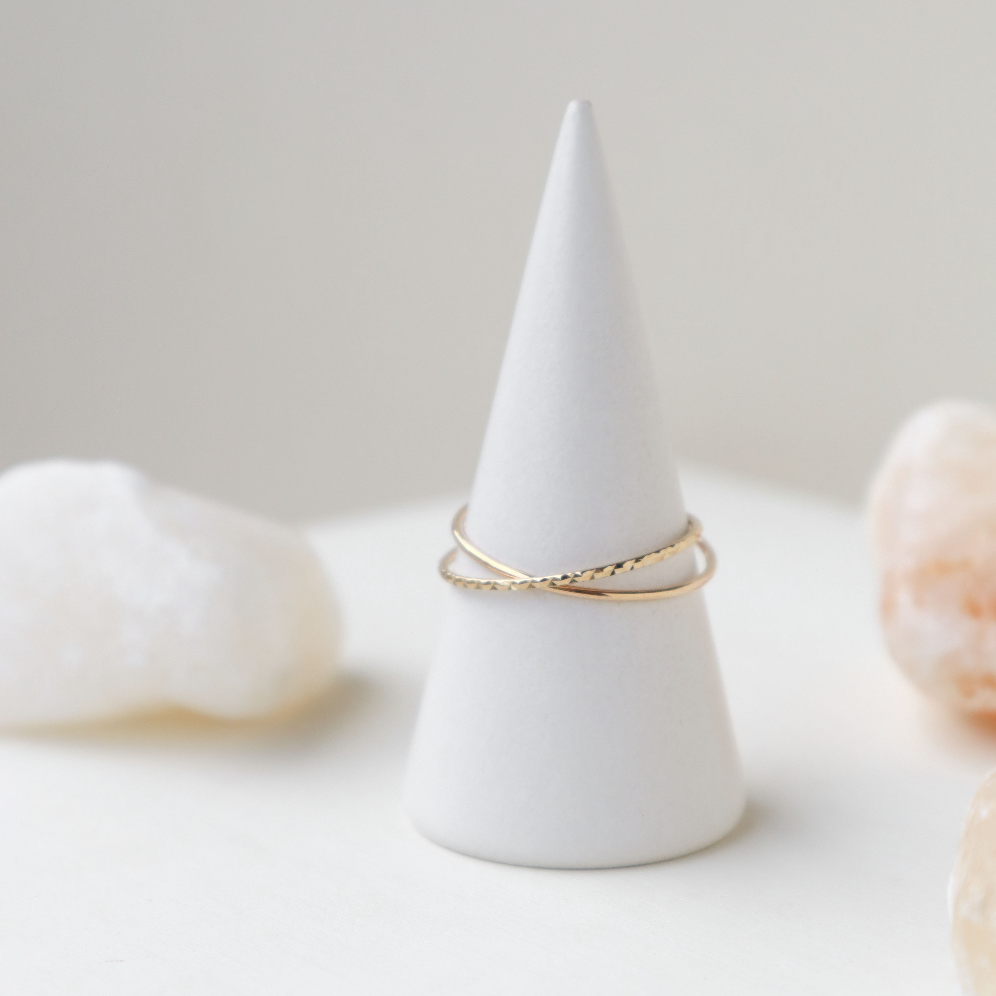 10K/刻紋素面雙環戒指