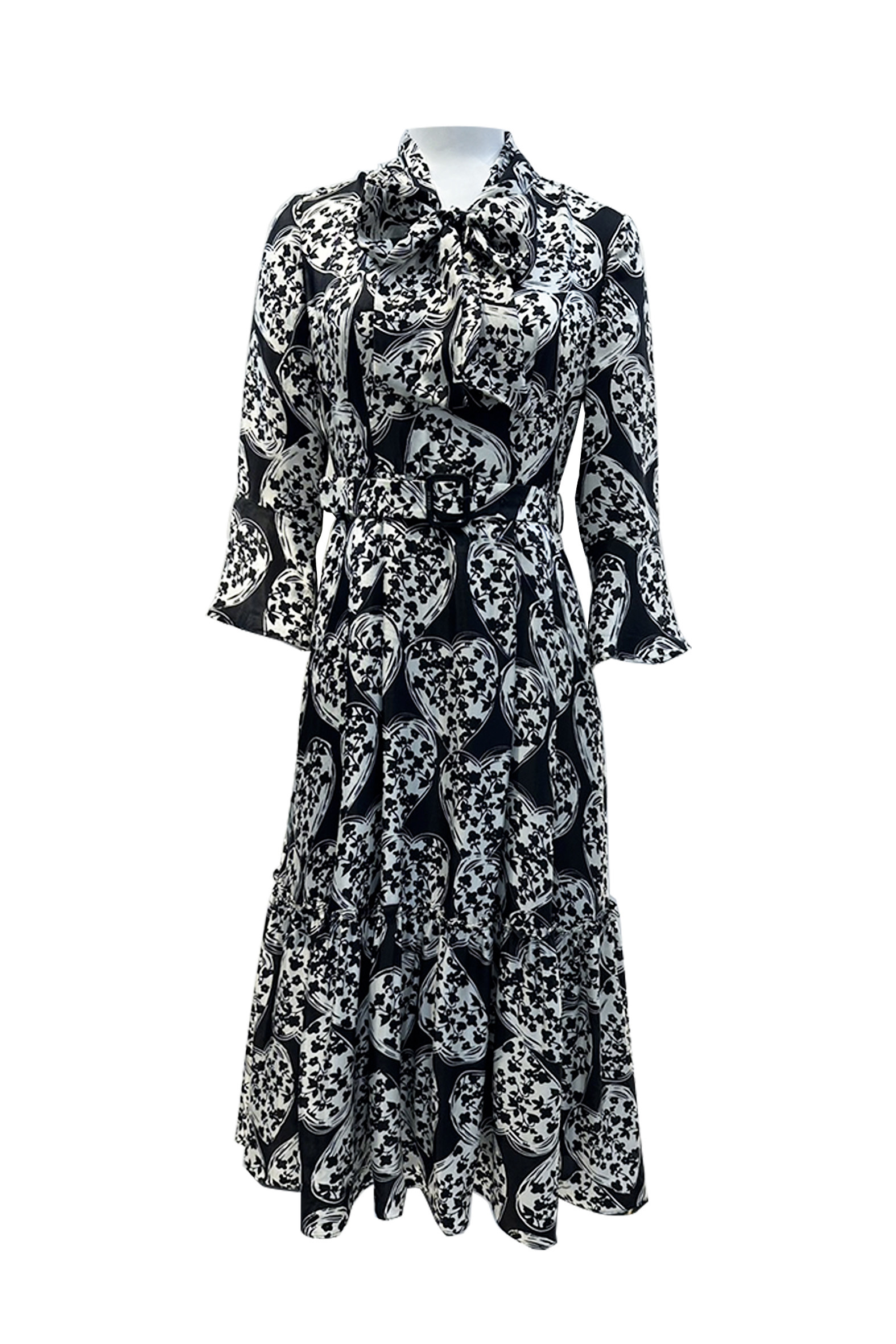 BD15002E1 新優雅斜紋段愛心花蛋糕裙長洋 (附布腰帶)