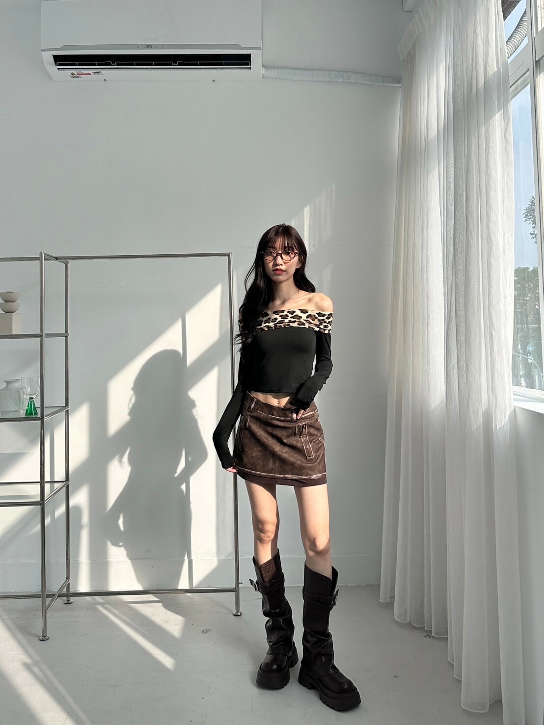 辣妹風豹🌪️ 一字領豹紋拼接修身薄長袖