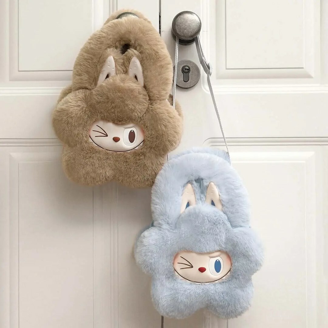 POP MART POPMART 泡泡瑪特 LABUBU THE MONSTERS 小花頭 毛絨花花包 小包包