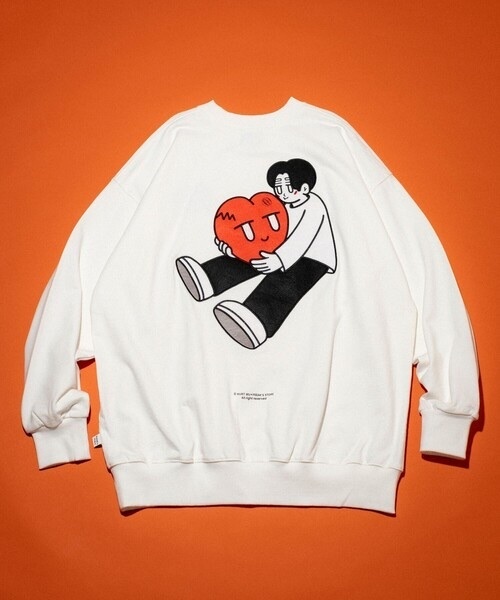 Kurt Wu / two side hug heart 刺繍 CREW SWEAT