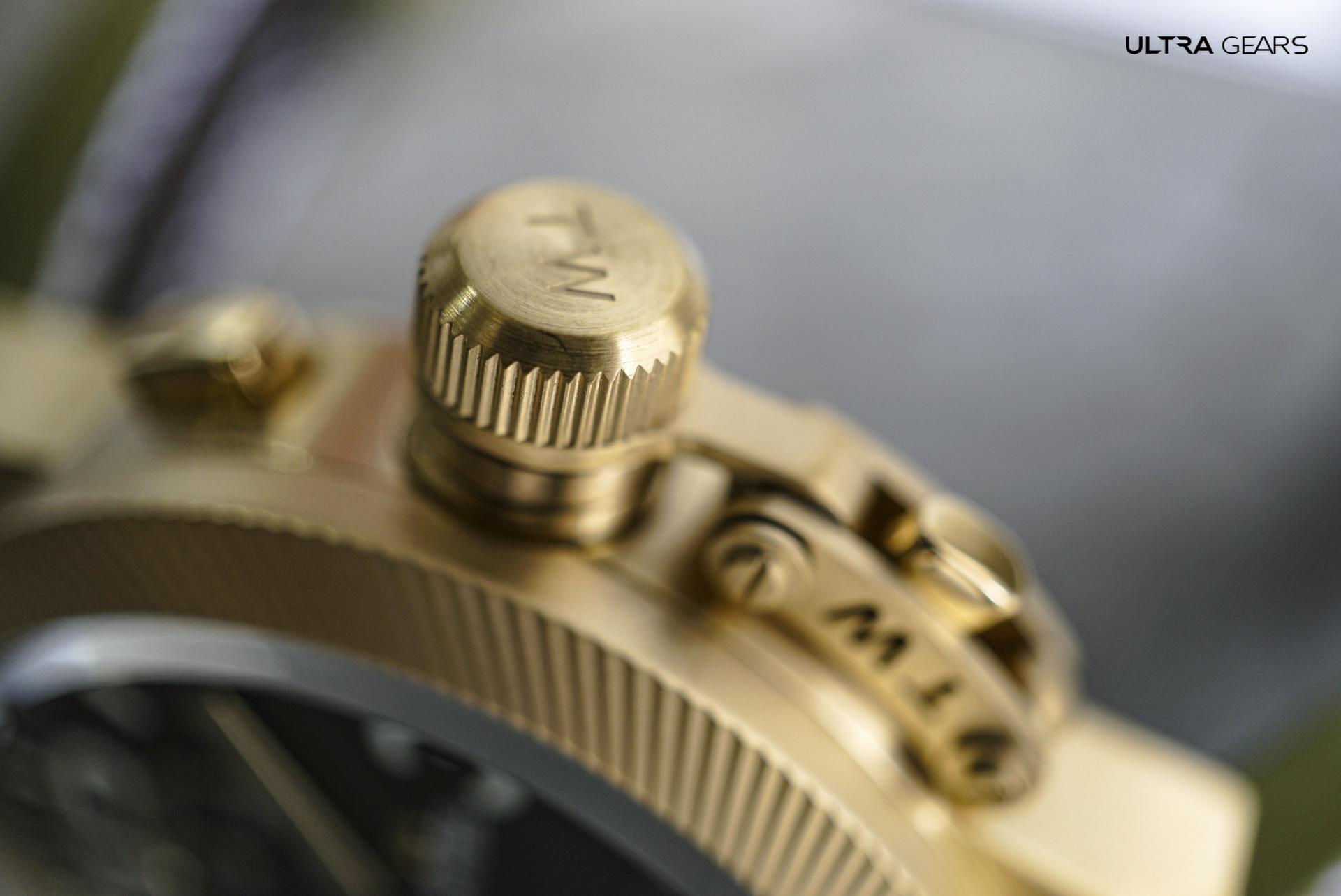 TW STEEL｜CANTEEN 金色綠面計時碼錶-CS108