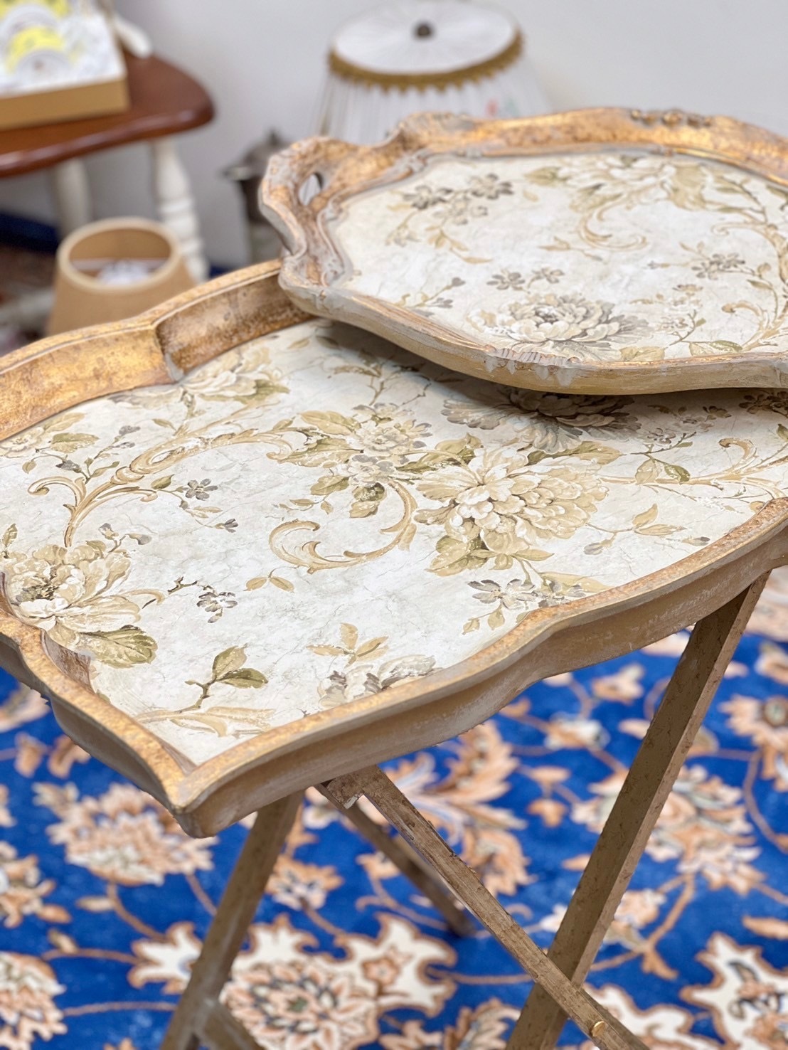 維多利亞骨瓷 義大利佛羅倫斯摺疊桌-牡丹