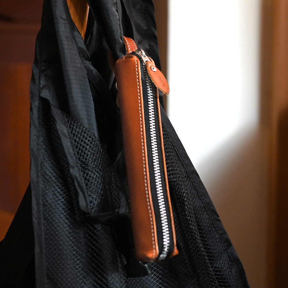 LUDDITE 柱型隨身真皮筆袋 寬30mm