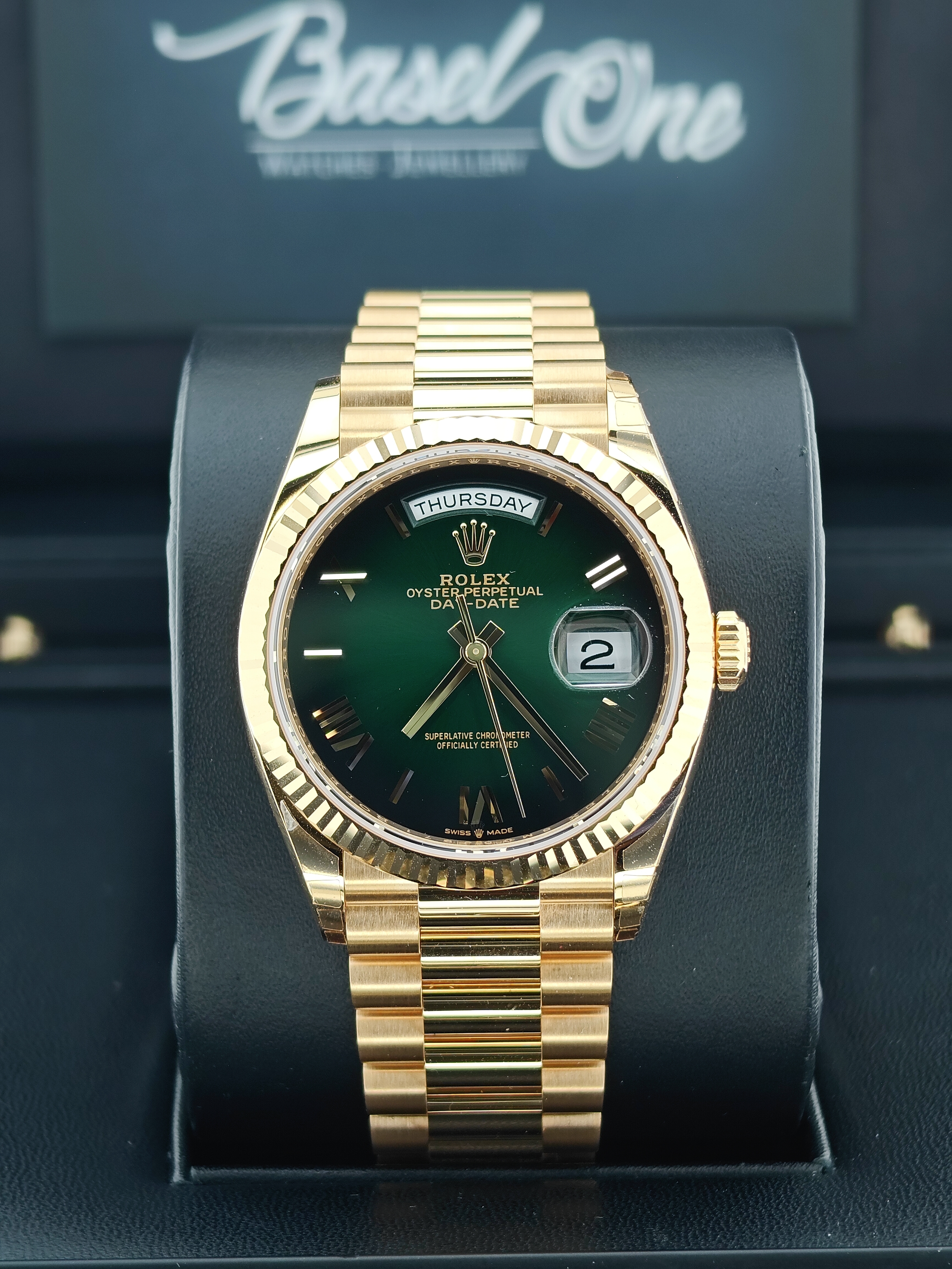 DISCONTINUED BRAND NEW ROLEX 128238 GREEN DIAL DAY-DATE GOLD PRESIDENT 36 MM