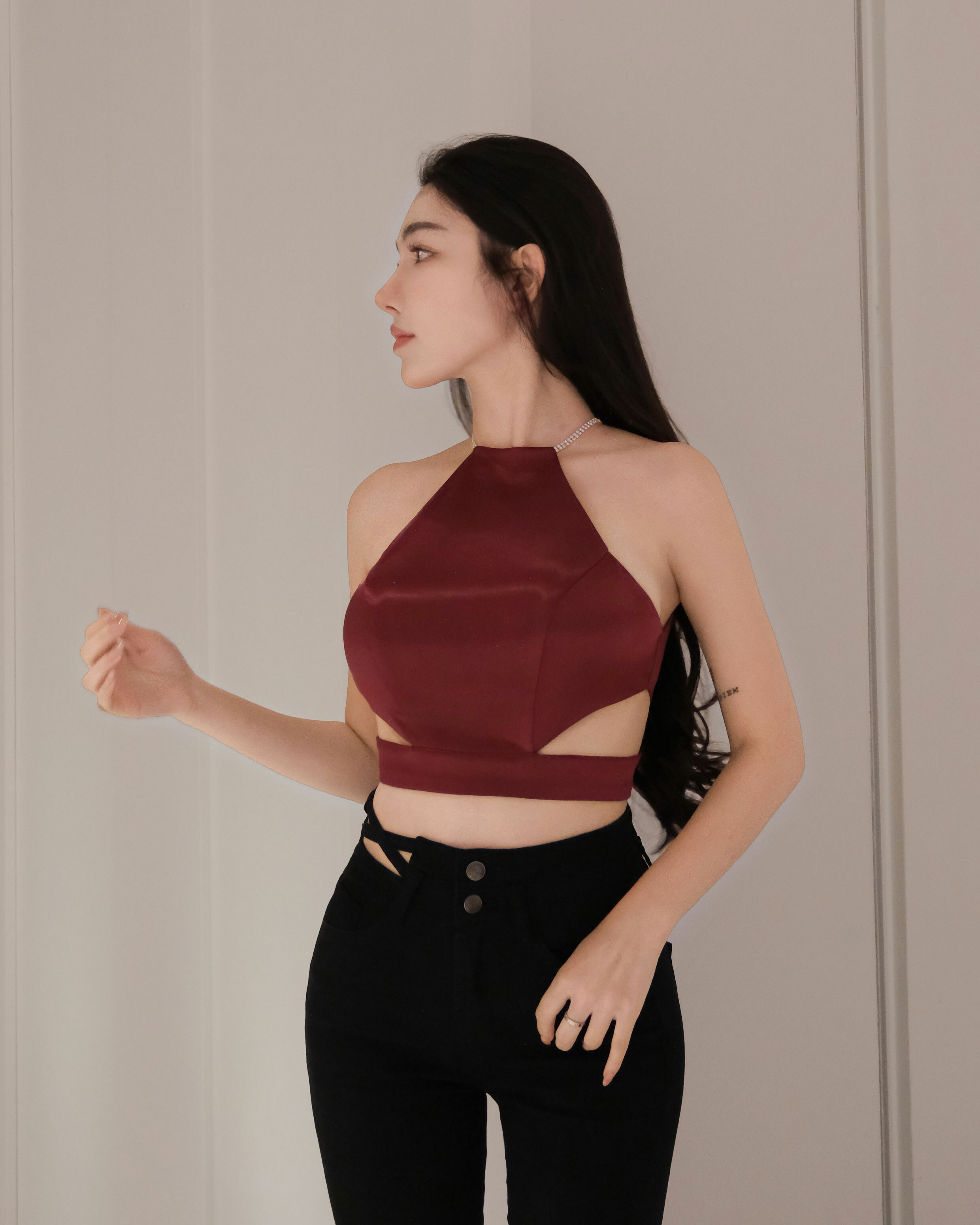 ⭒訂製-性感水鑽削肩緞面上衣