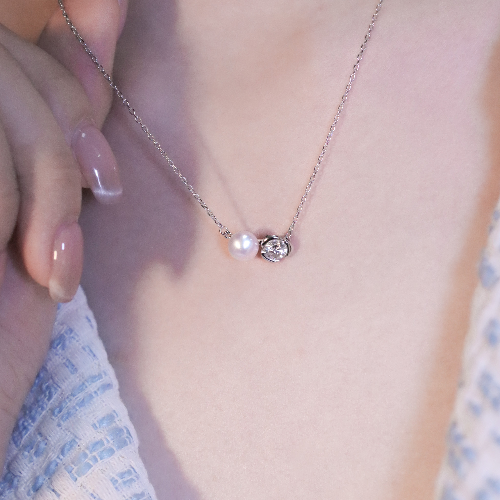 | 925 Silver・White Gold・Pearl Precious Rose Necklace | NE1241|
