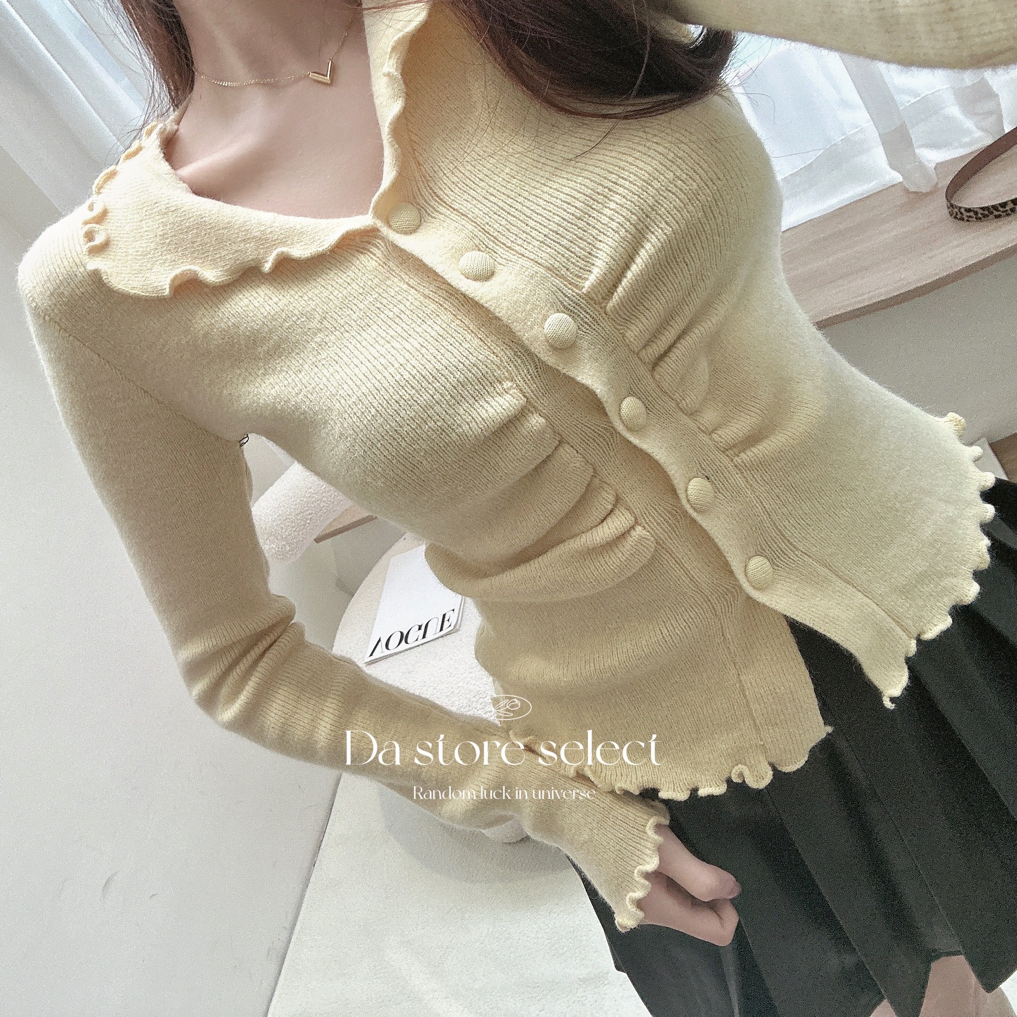 小花邊翻領針織上衣/三色