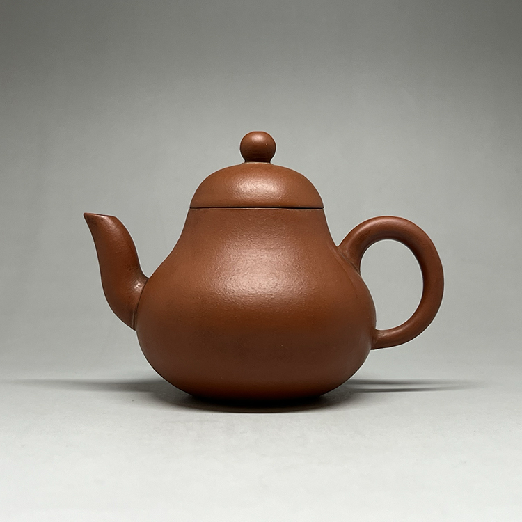 茶香自在】1990年代仿清中期思亭朱泥壺宜興紫砂款單孔出水早期壺