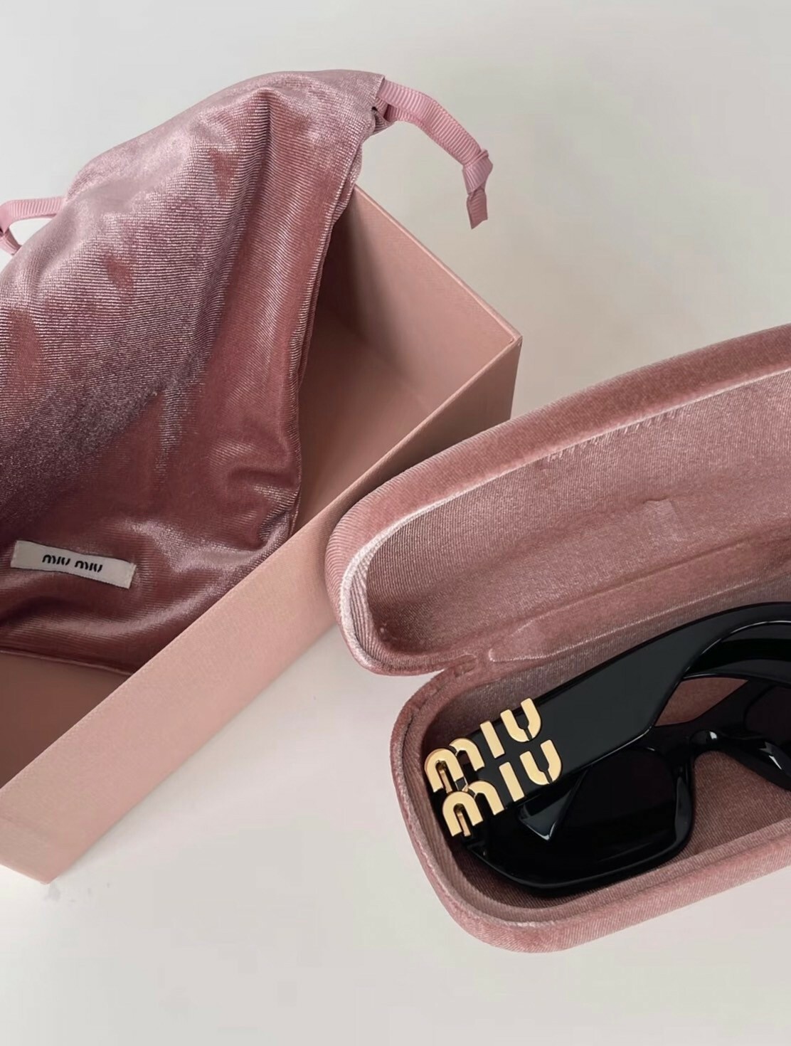 MIU MIU 經典款 大Logo黑色粗框墨鏡