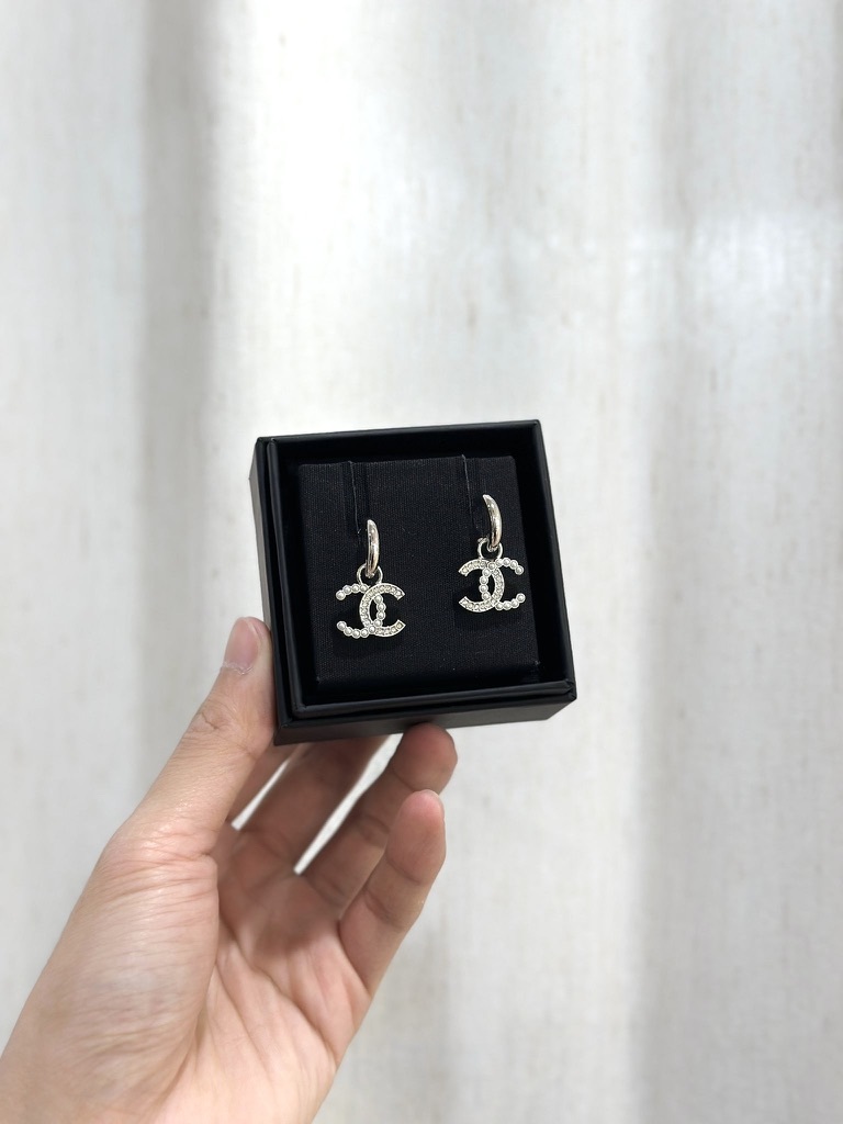 CHANEL CC Logo Drop Earrings with pearl & rhinestone ABD477 銀色珍珠水鑽雙拼吊墜