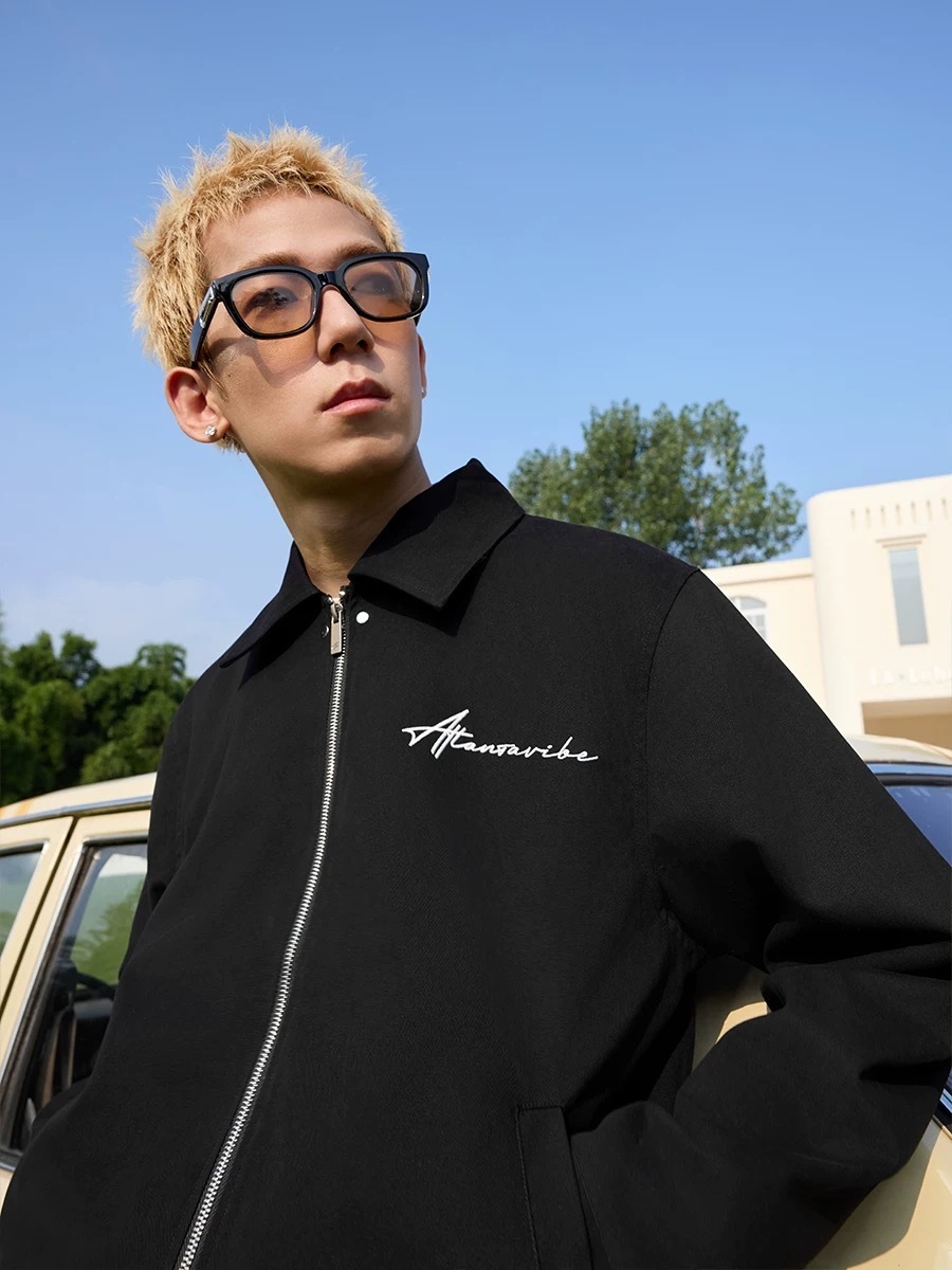 harsh and cruel cleanfit 基礎手寫體翻領刺繡挺括感短寬夾克