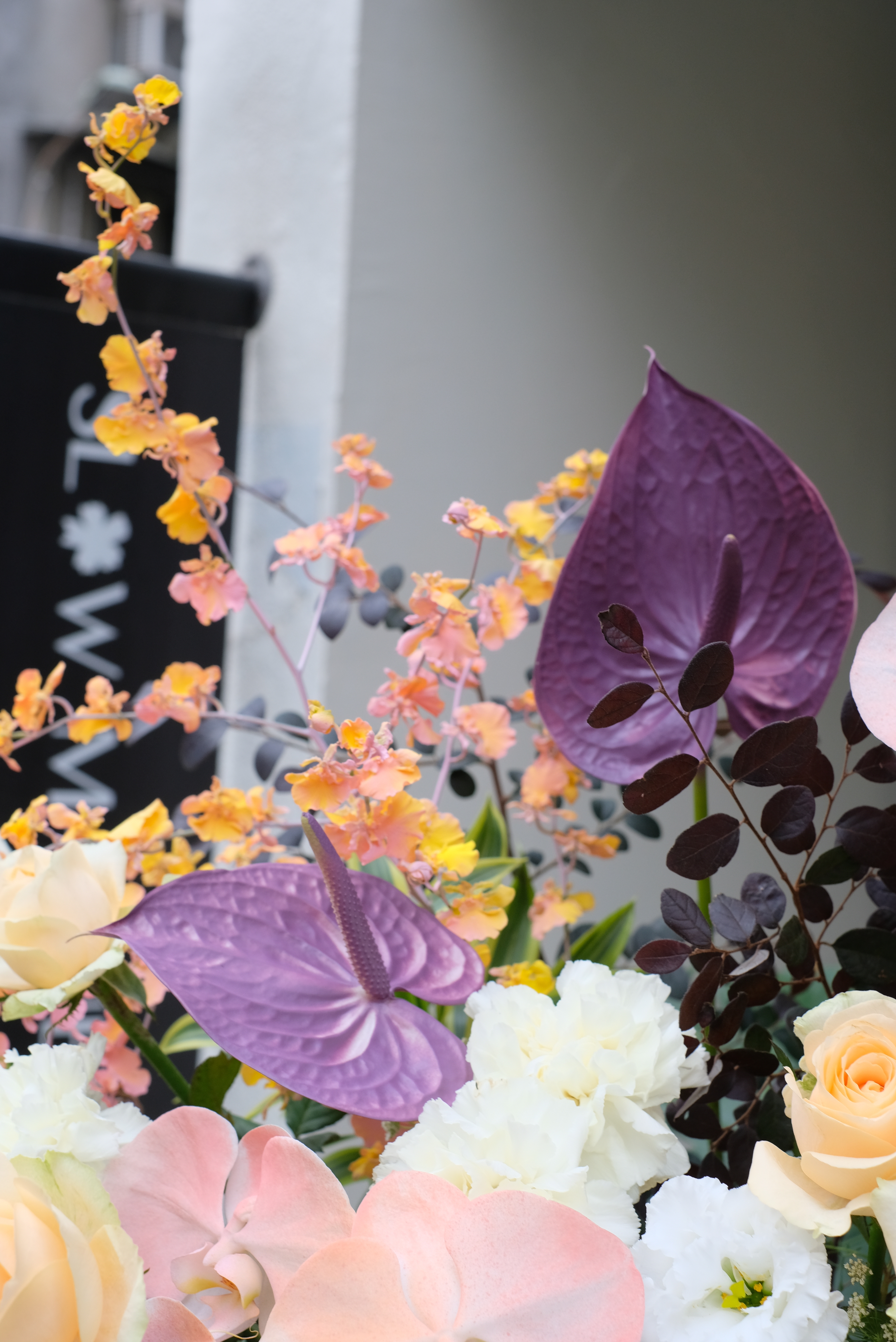 客製化-品牌色調 高架花籃