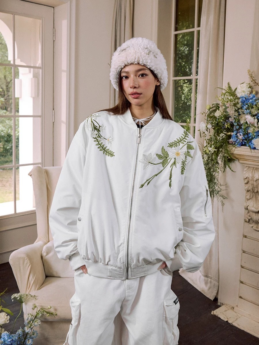 harsh and cruel 美式復古花卉刺繡文字排版bmober夾棉飛行夾克