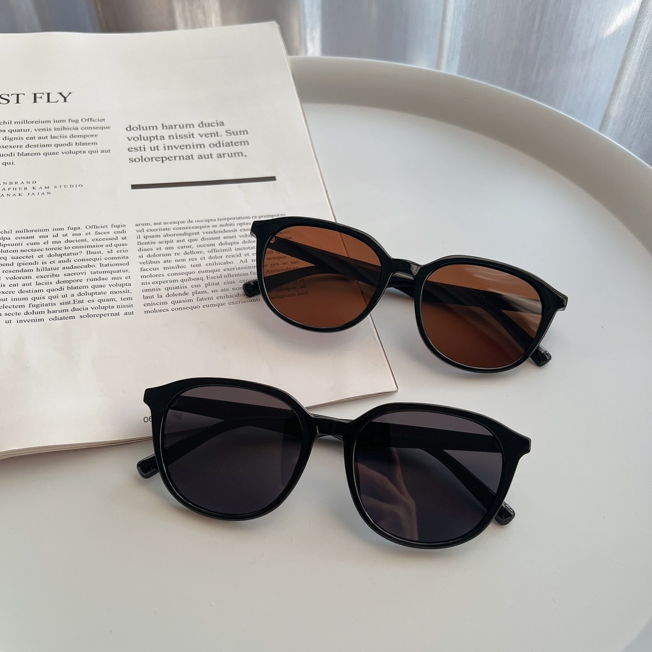 S012426輕巧膠框墨鏡/四色