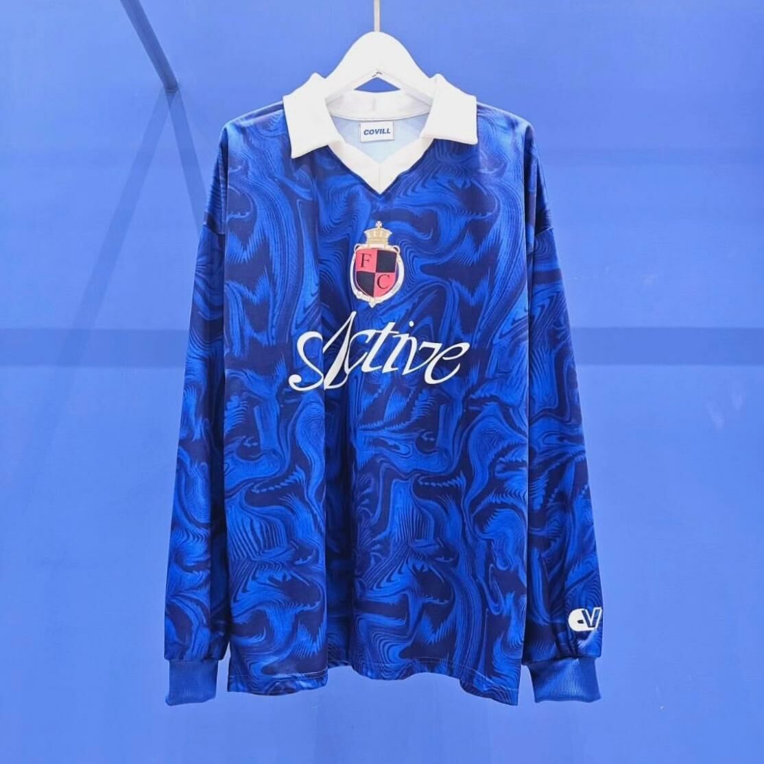 反領亂紋英文字長袖衫 COVILL-126T