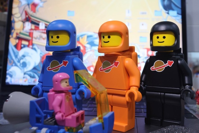 【Saturday】太空人