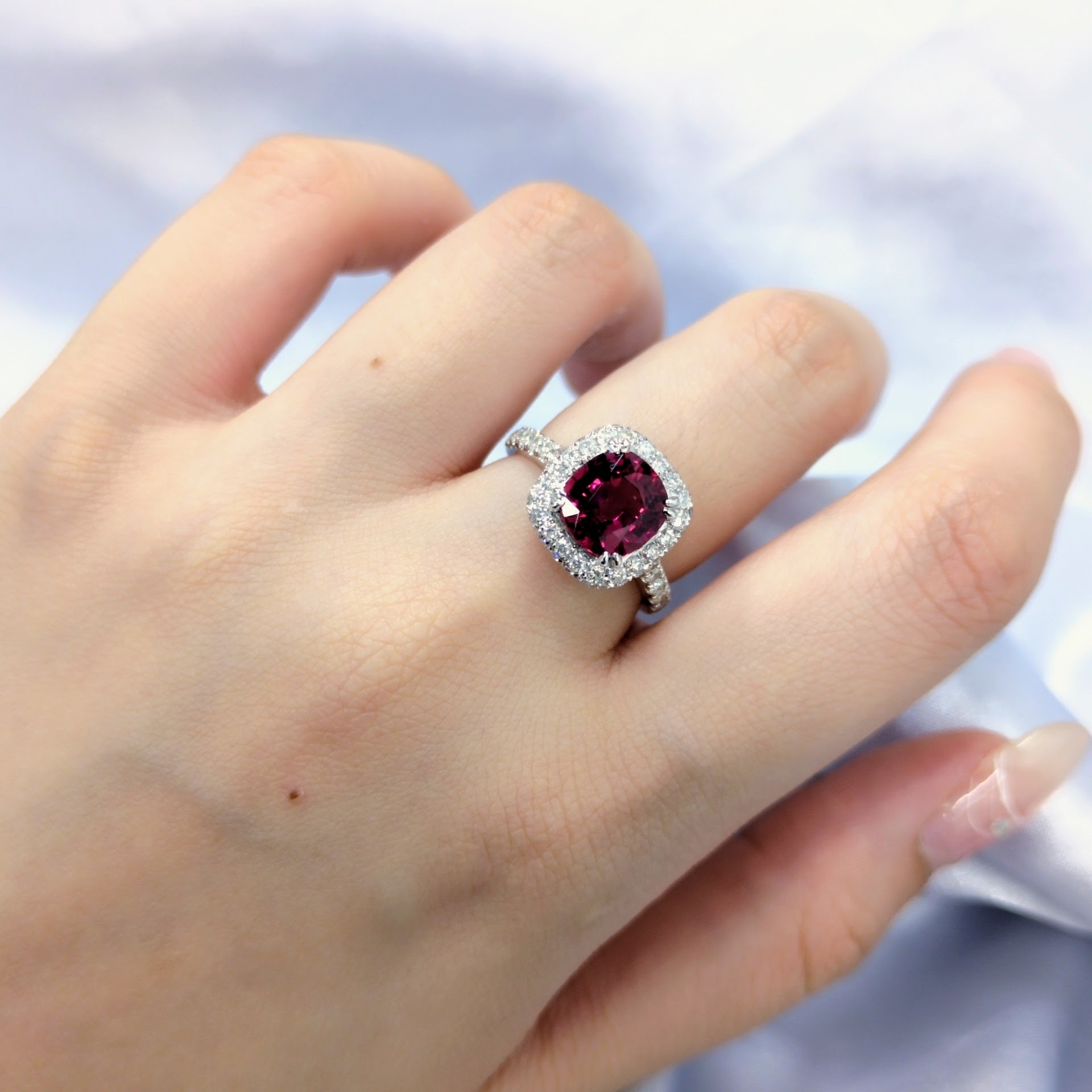 18K White Gold 2.11ct Tourmaline and Diamond Ring