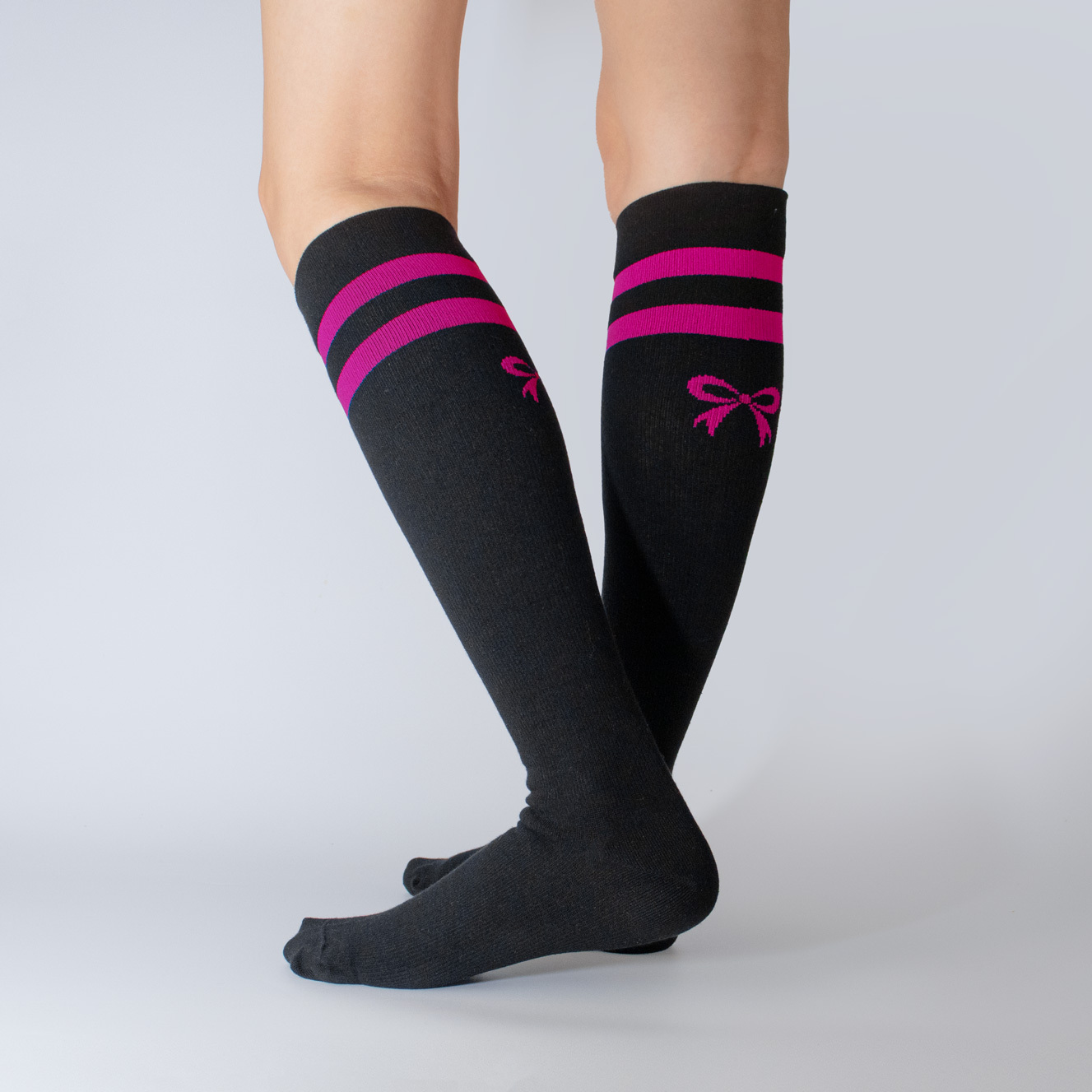 黑蝴蝶結｜沒有設計師款．壓力及膝襪