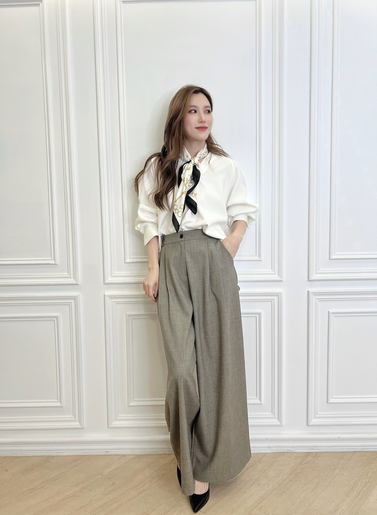 V領寬鬆長袖上衣