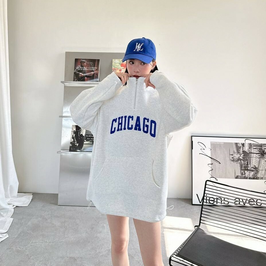 CHICAGO 刺繡小高領刷毛大學Tee (3colors)