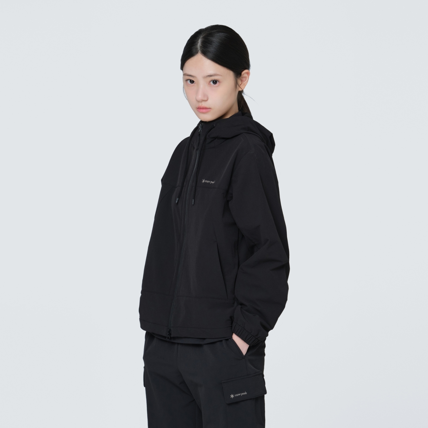 【現貨】snow peak Lago Women Hood Jacket Lago 女款割線 彈性 連帽外套 防風外套 S24FWTJK33