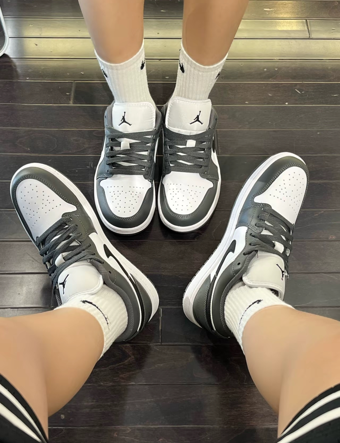 Nike Air Jordan 1 Low Iron Grey 水泥灰 白灰色 灰色 皮革 男女款 大童款 553558-152 553560-152/預購