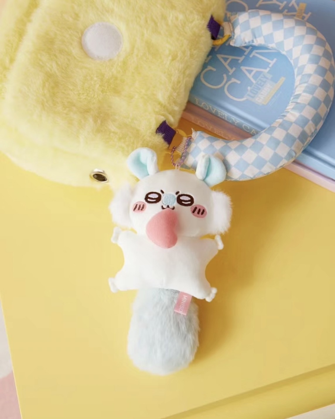 iSNEAKERS｜ MINISO x Chiikawa 吉伊卡哇 咬愛心的飛天小桃