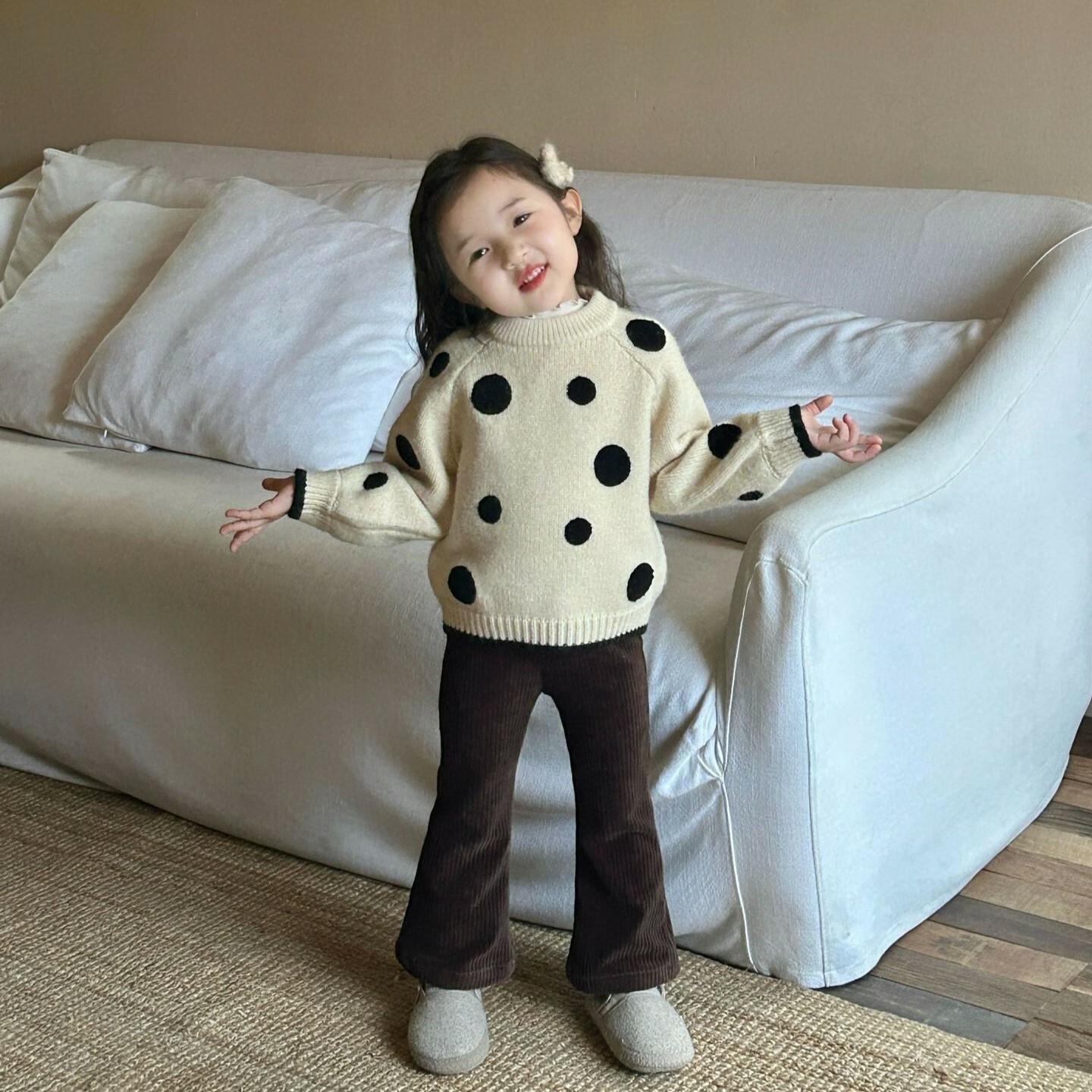 冬季珍珠奶茶圓領毛衣