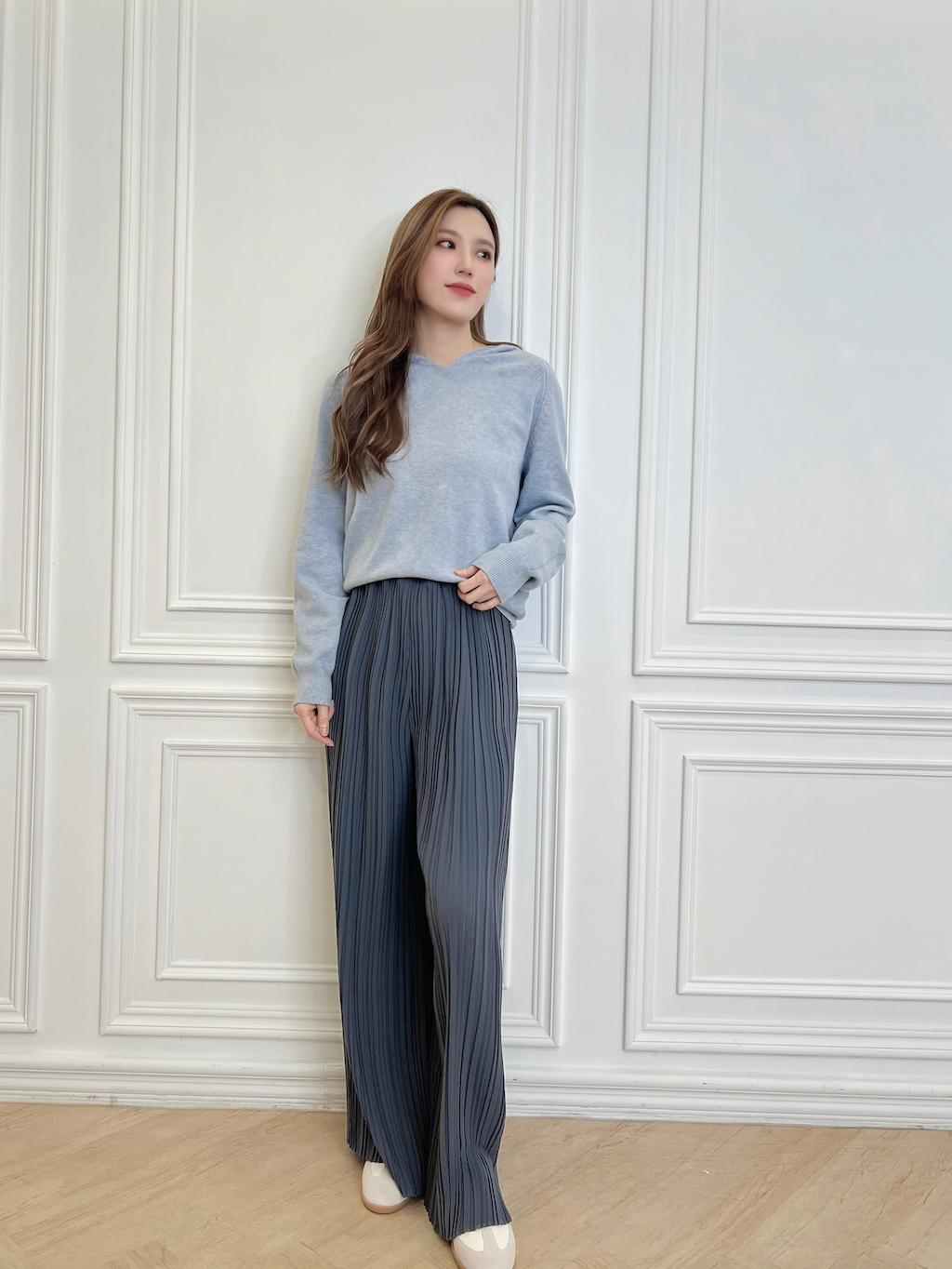 鬆緊腰百褶壓紋直筒褲