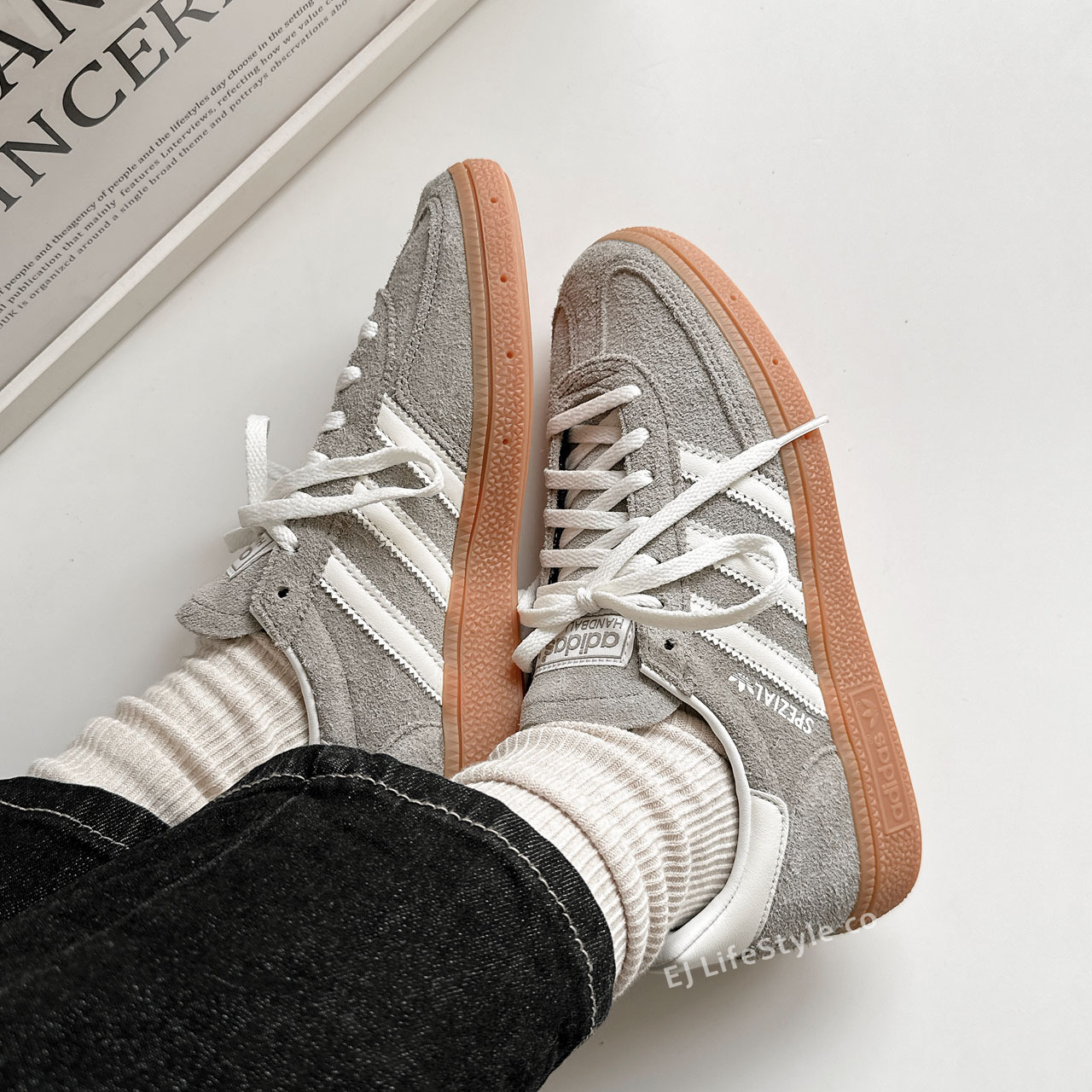 ADIDAS HANDBALL SPEZIAL W 奶灰色 米灰 灰白 麂皮 焦糖底 女鞋 IG1966 / 現貨+預購