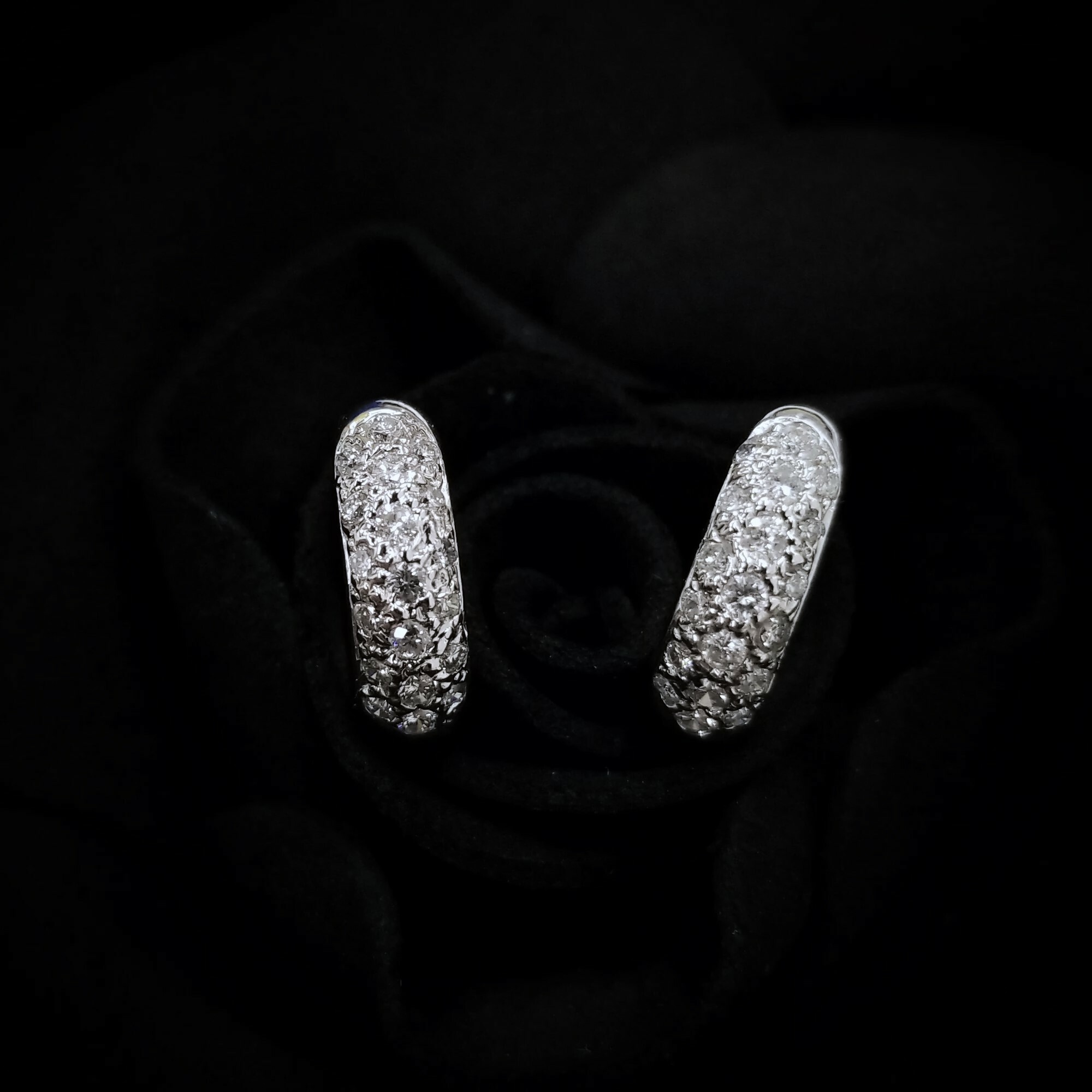 全新18K白金50份鑽石圈耳環