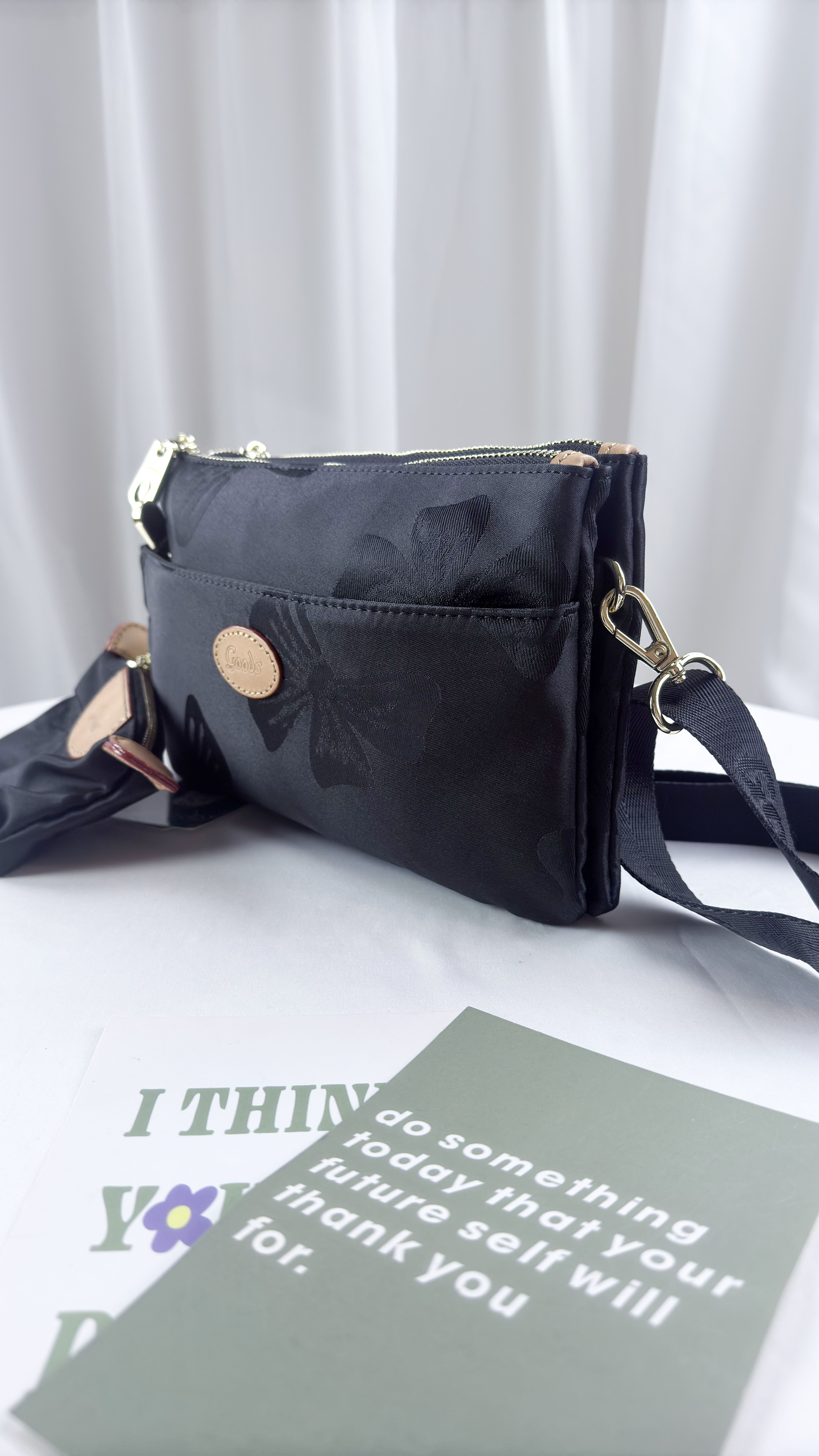 GOODS 蝴蝶拼接黑防潑水側背包 附零錢包 #2850