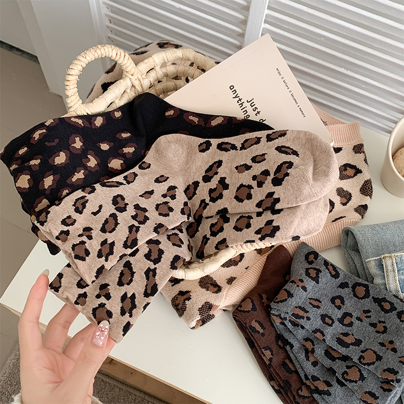 《5247》ins時髦豹紋中筒襪