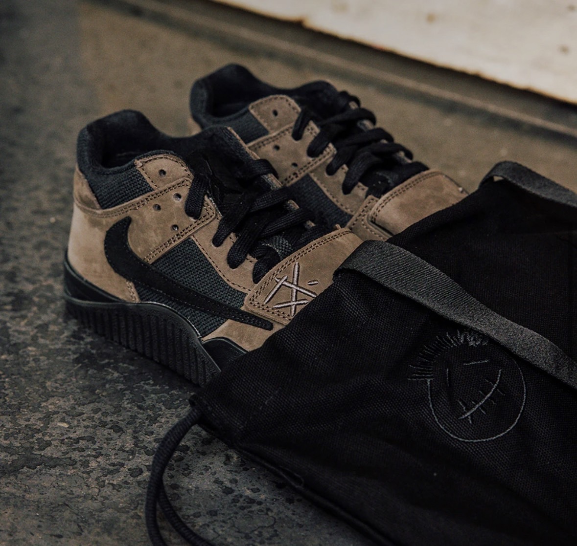 (聯名款) Jumpman Jack TR Travis Scott "MOCHA" 摩卡 FZ8117-204