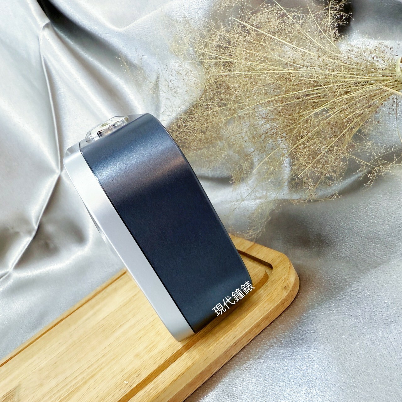 【SEIKO 精工】日本精工嗶嗶聲靜音貪睡鬧鐘 QHE206S 9.9X11.3cm 現代鐘錶